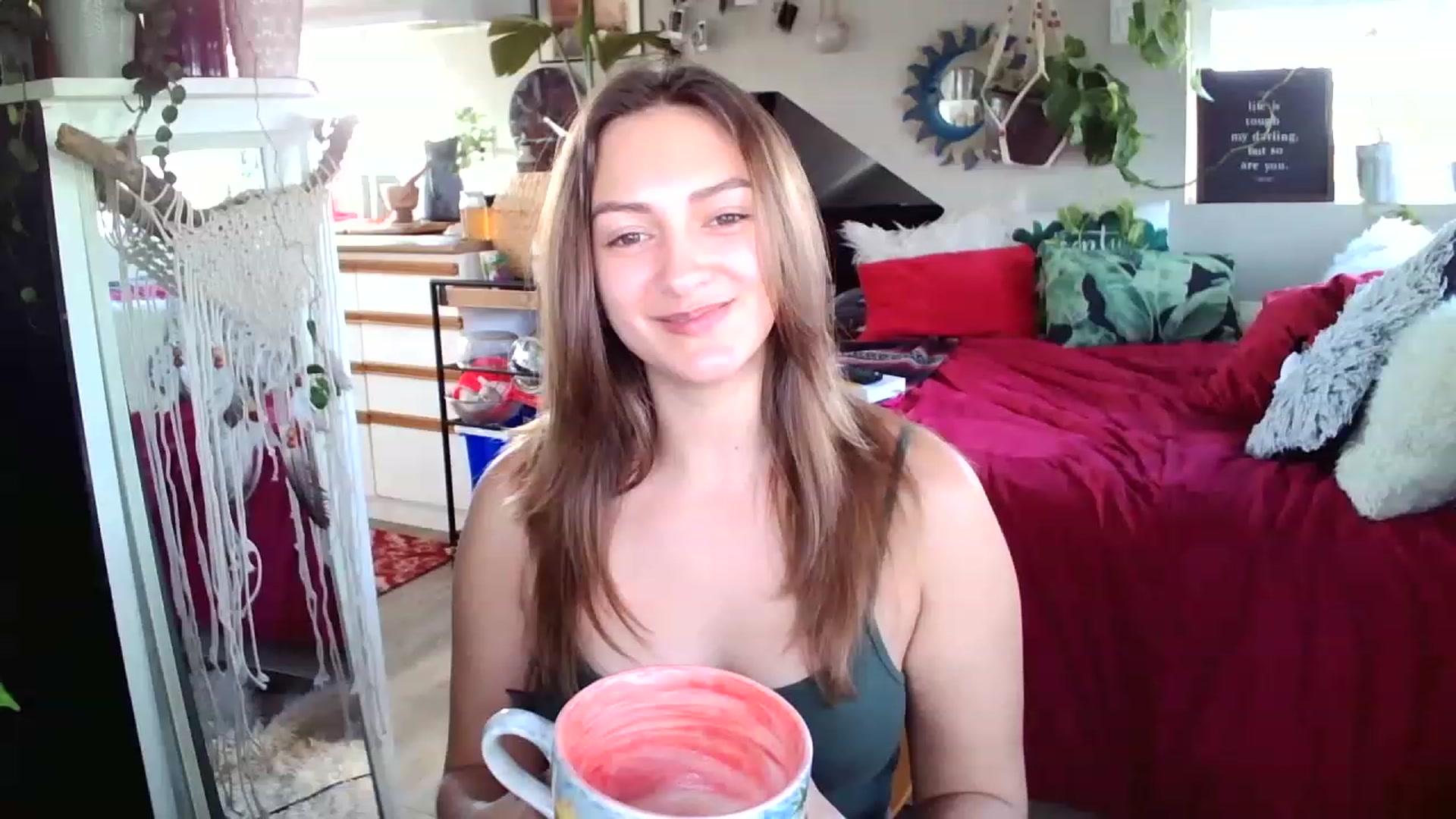 Gallery image thumbnail from Sexylexi211's myfreecams stream on, 11/23/2022, 16:58 image 18 of 20