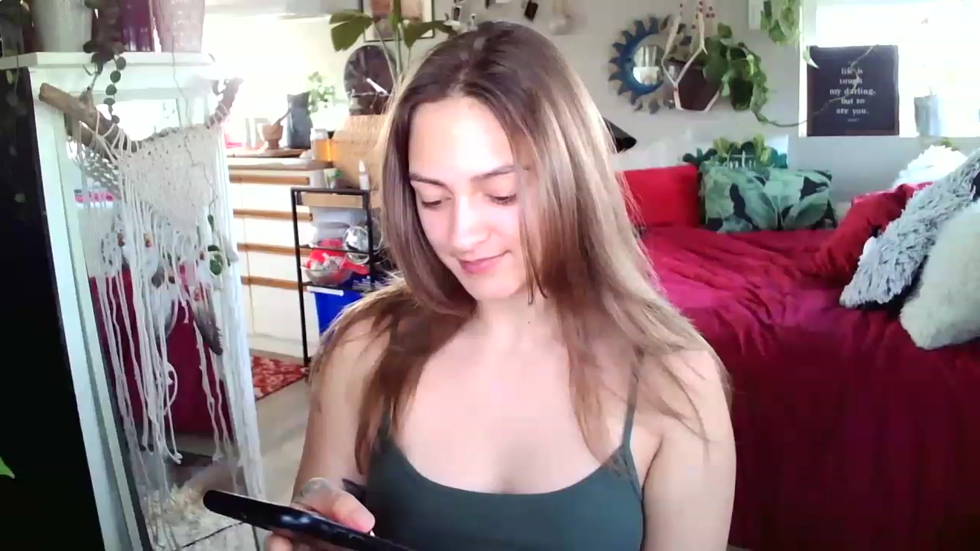 Gallery image thumbnail from Sexylexi211's myfreecams stream on, 11/23/2022, 16:58 image 16 of 20