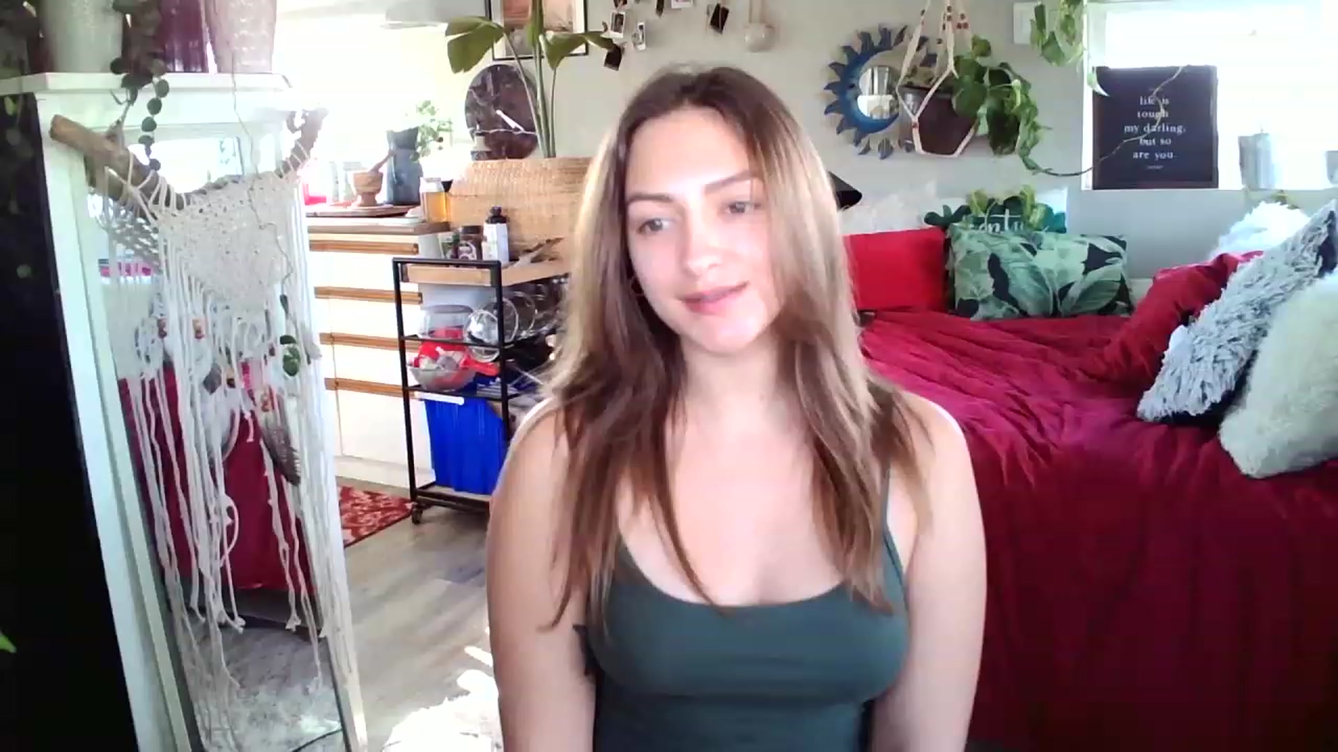 Gallery image thumbnail from Sexylexi211's myfreecams stream on, 11/23/2022, 17:46 image 2 of 20