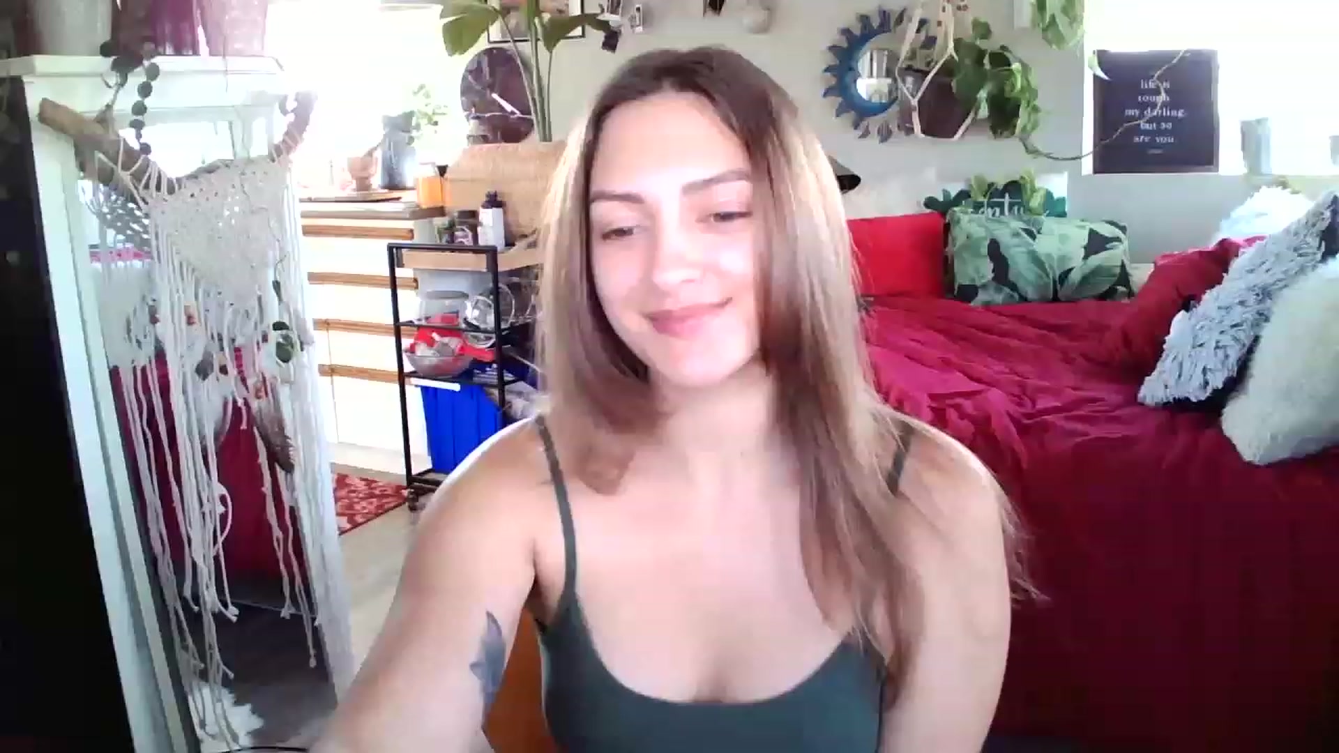Gallery image thumbnail from Sexylexi211's myfreecams stream on, 11/23/2022, 18:10 image 15 of 20