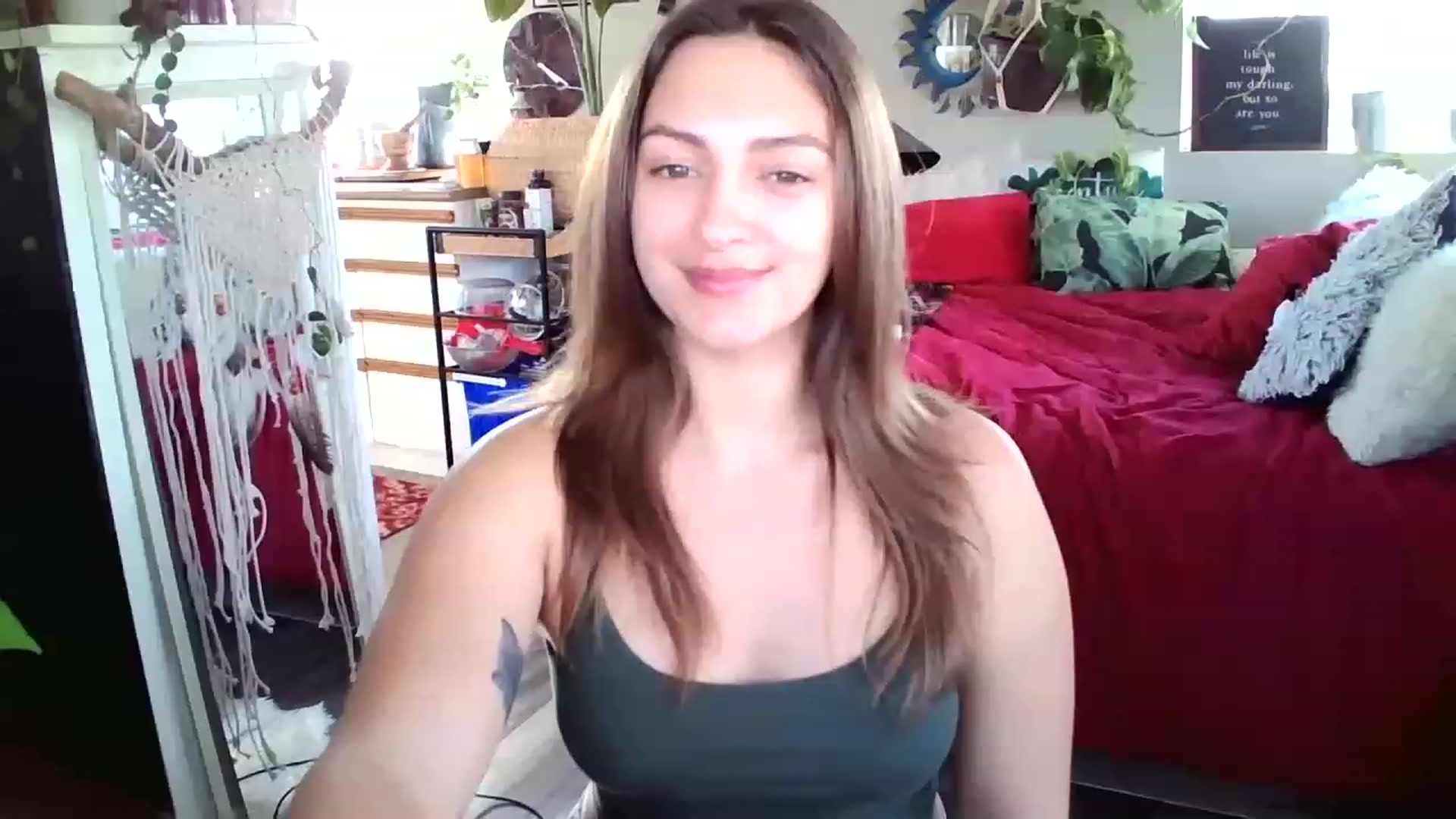 Gallery image thumbnail from Sexylexi211's myfreecams stream on, 11/23/2022, 18:10 image 3 of 20