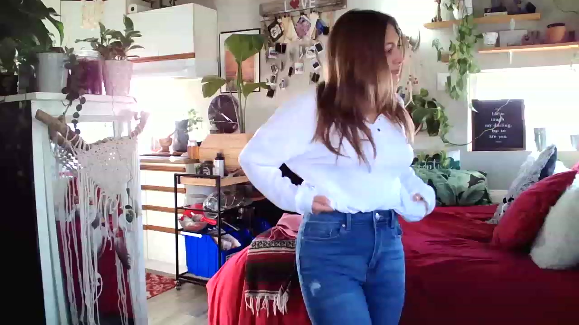 Gallery image thumbnail from Sexylexi211's myfreecams stream on, 11/24/2022, 19:19 image 11 of 20