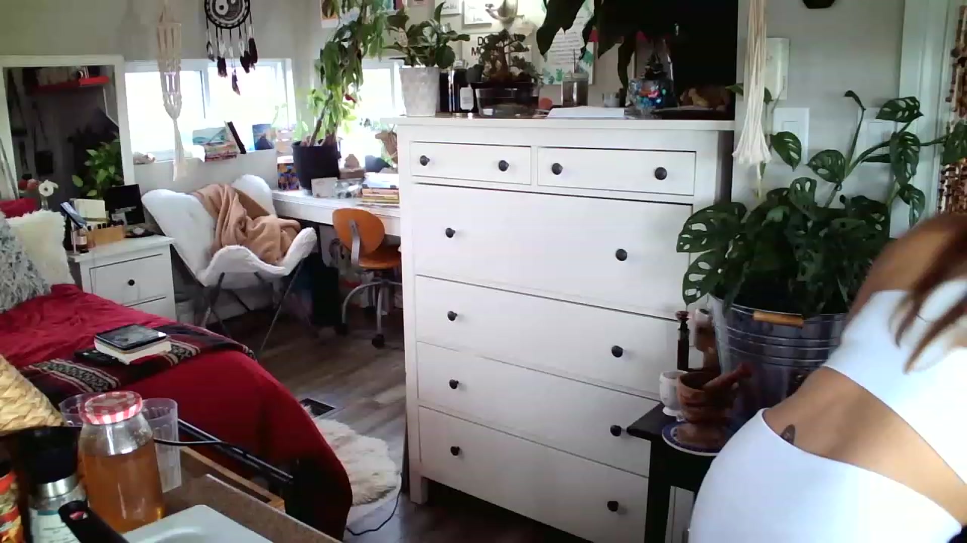 Gallery image thumbnail from Sexylexi211's myfreecams stream on, 11/25/2022, 16:03 image 16 of 20
