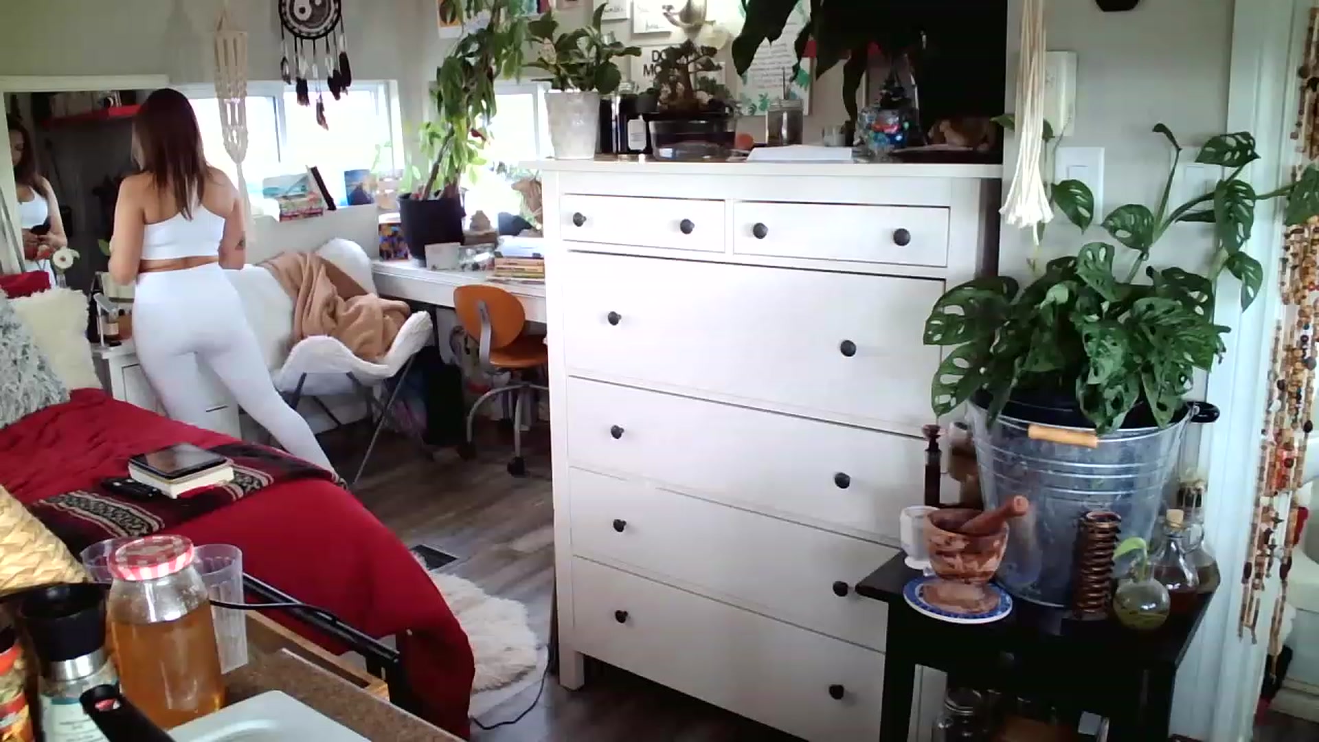 Gallery image thumbnail from Sexylexi211's myfreecams stream on, 11/25/2022, 16:03 image 15 of 20