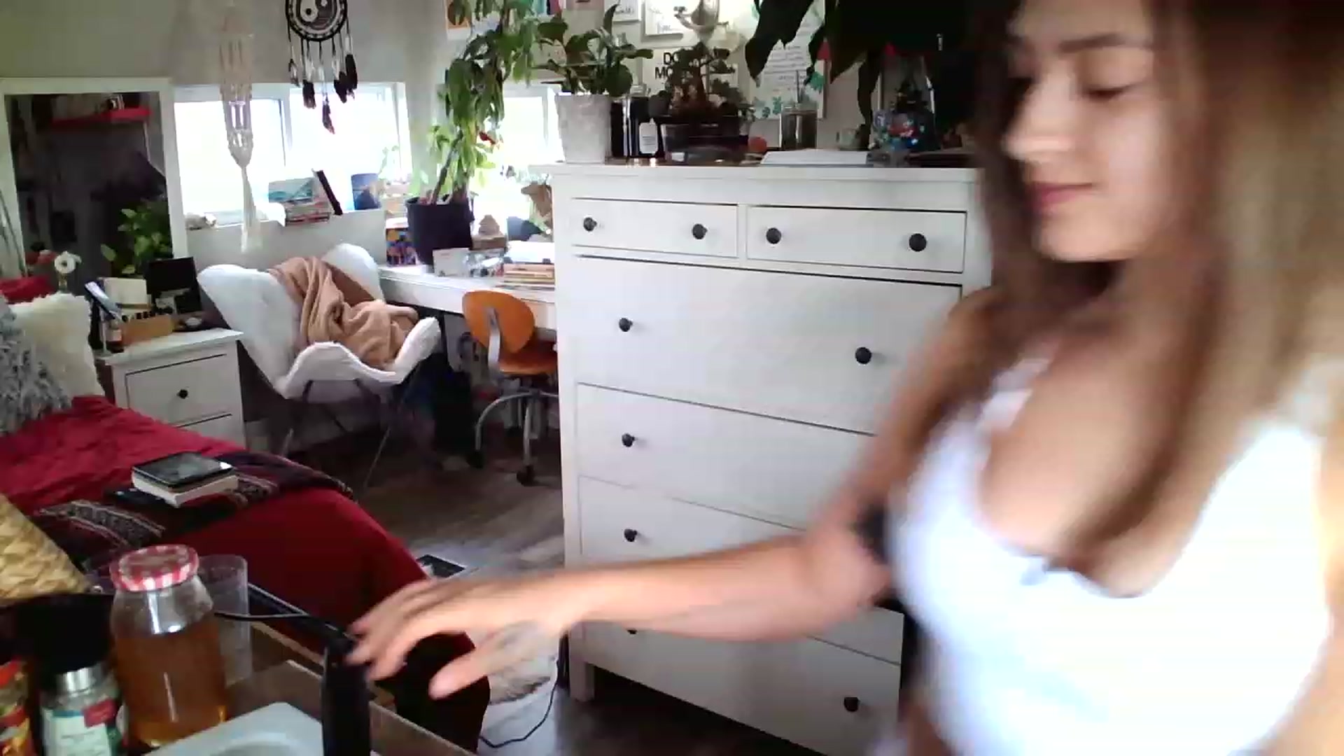 Gallery image thumbnail from Sexylexi211's myfreecams stream on, 11/25/2022, 16:03 image 18 of 20