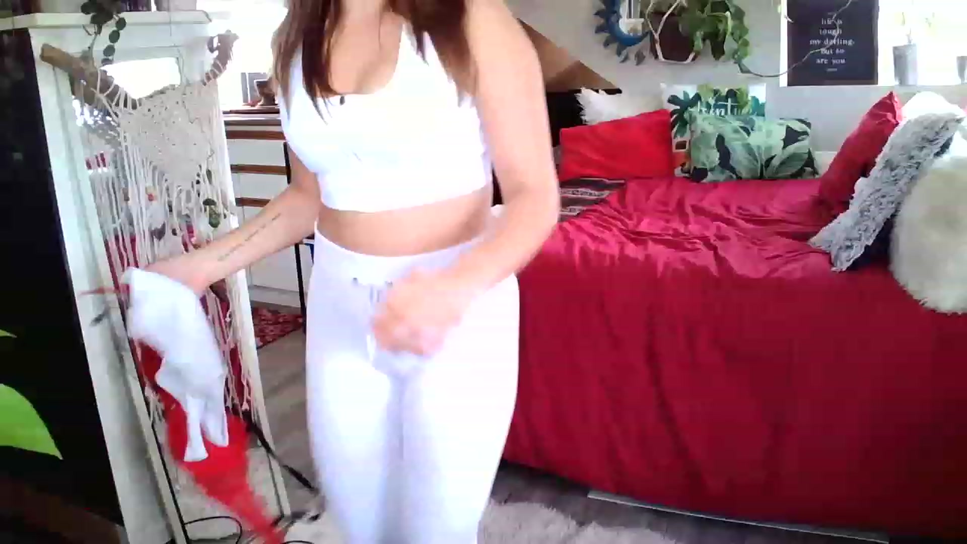 Gallery image thumbnail from Sexylexi211's myfreecams stream on, 12/01/2022, 08:10 image 7 of 20