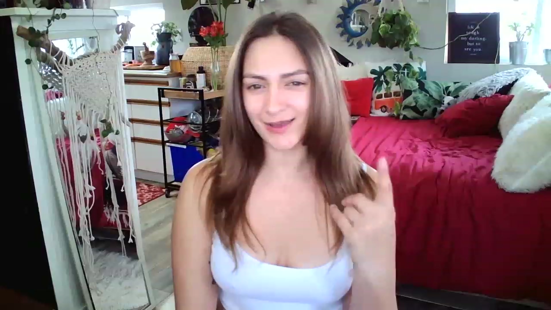 Gallery image thumbnail from Sexylexi211's myfreecams stream on, 11/28/2022, 18:46 image 18 of 20