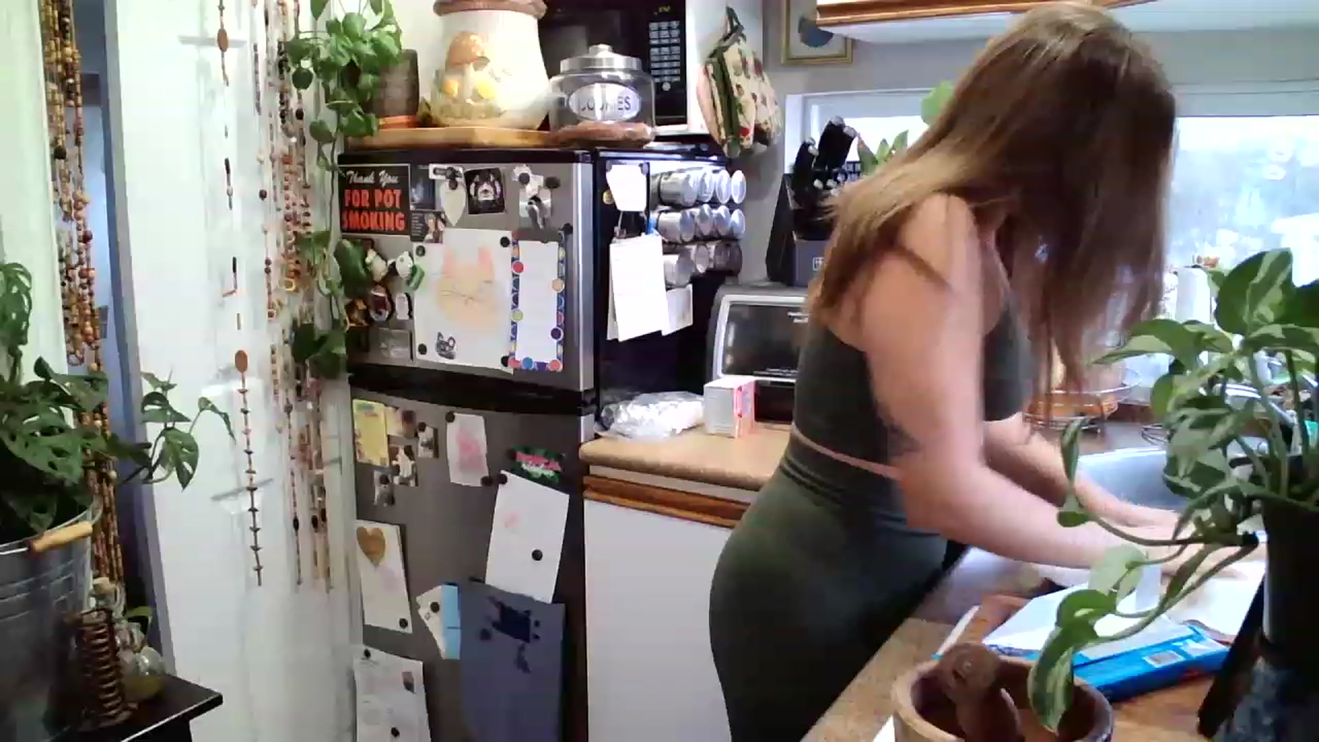 Gallery image thumbnail from Sexylexi211's myfreecams stream on, 12/22/2022, 20:48 image 5 of 20