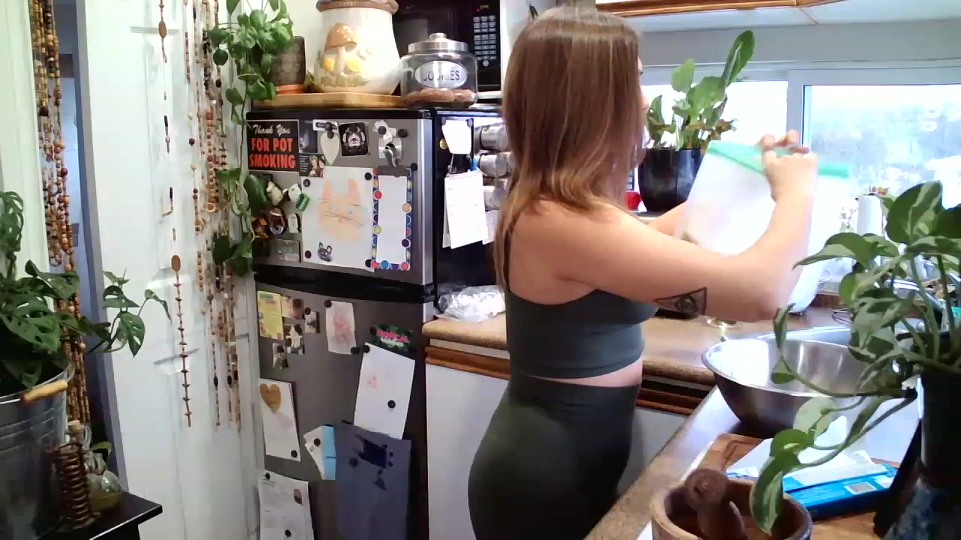 Gallery image thumbnail from Sexylexi211's myfreecams stream on, 12/22/2022, 20:48 image 7 of 20