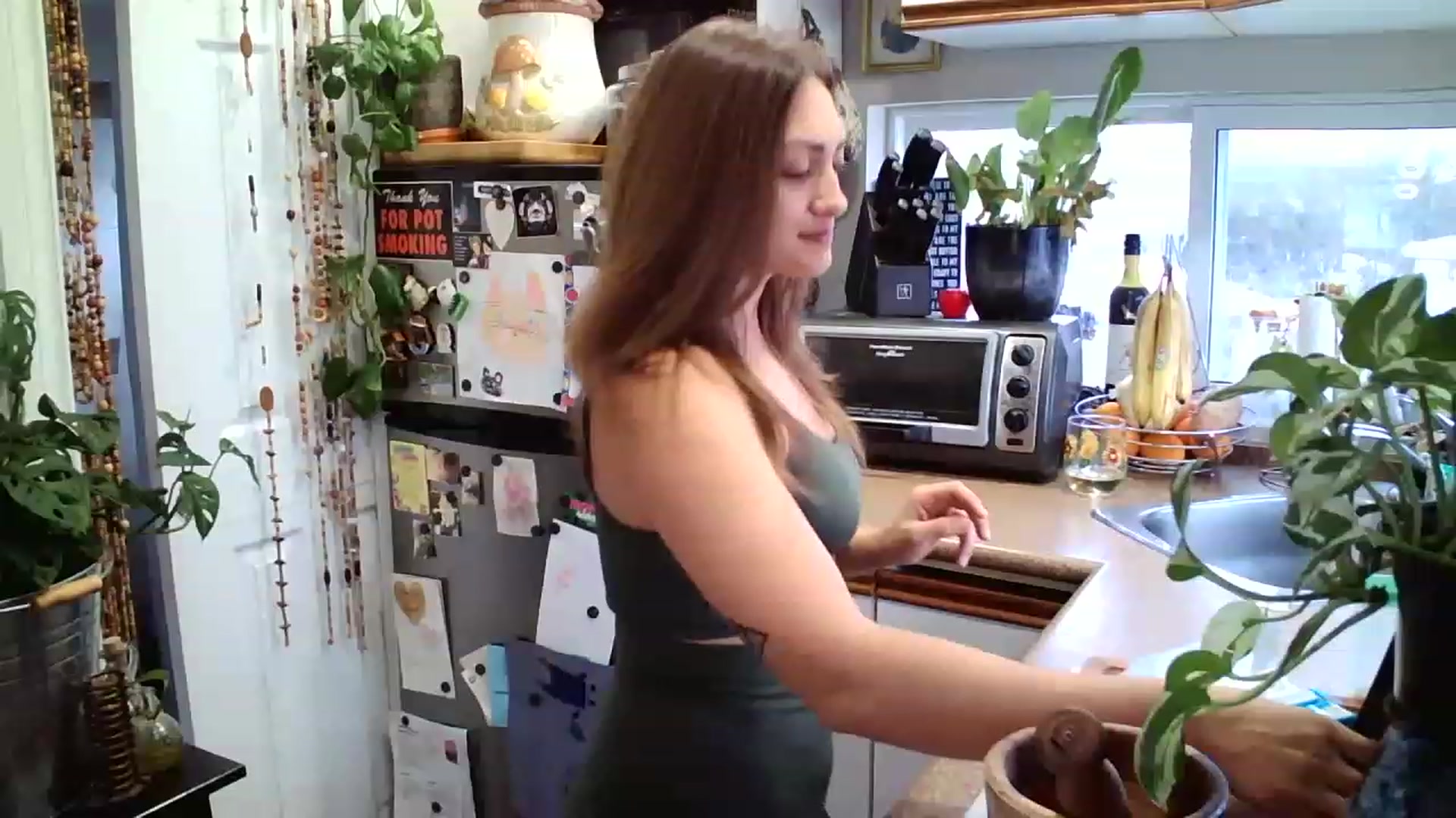Gallery image thumbnail from Sexylexi211's myfreecams stream on, 12/22/2022, 20:48 image 6 of 20
