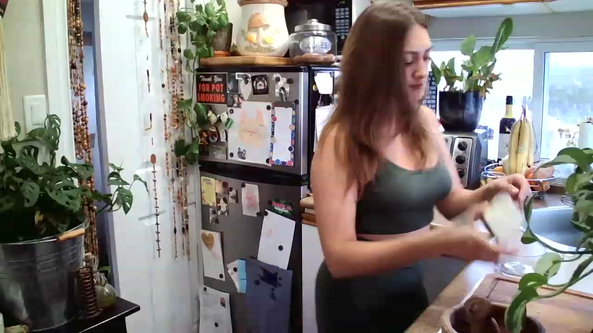 Gallery image thumbnail from Sexylexi211's myfreecams stream on, 12/22/2022, 20:48 image 1 of 20