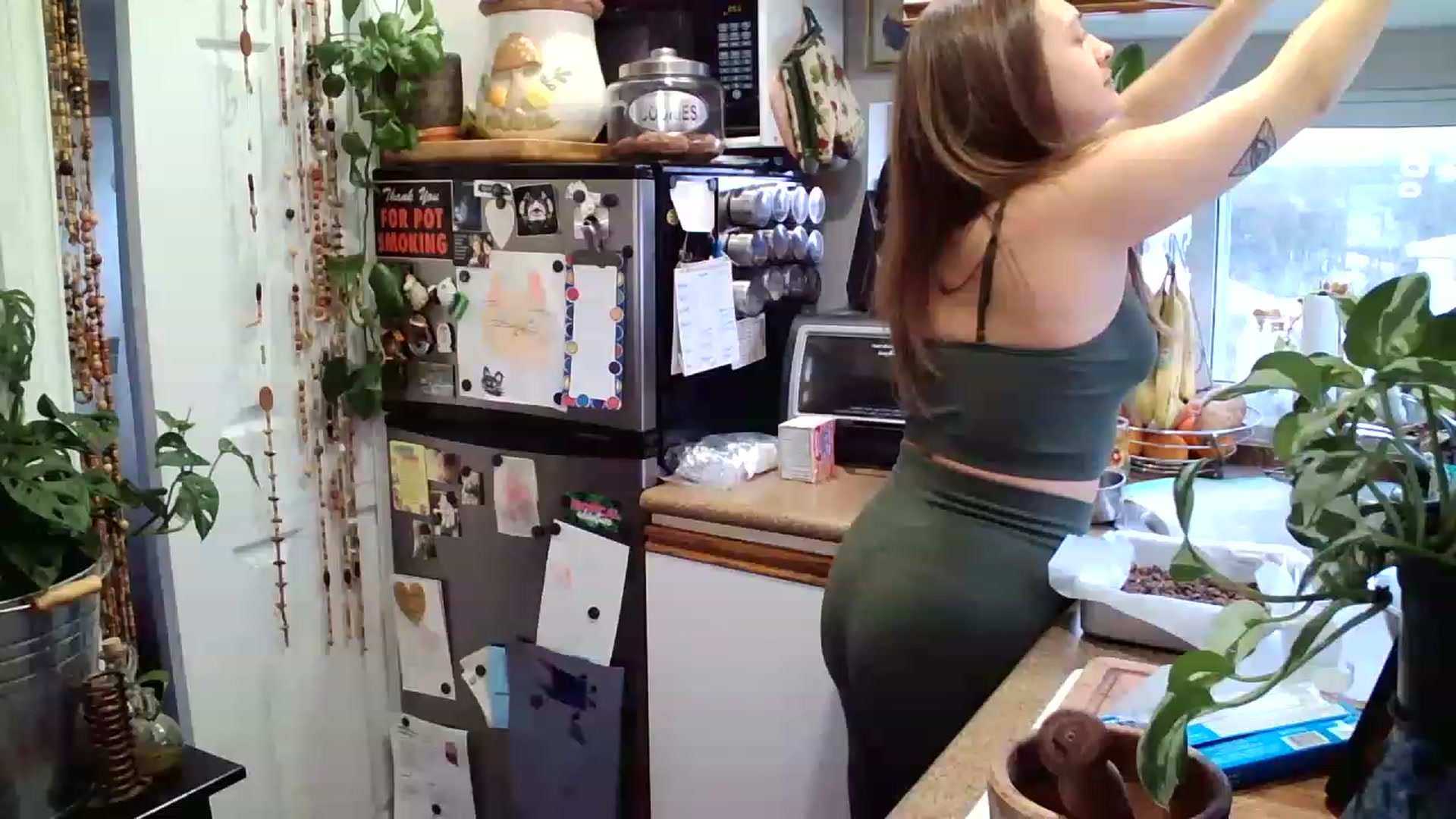 Gallery image thumbnail from Sexylexi211's myfreecams stream on, 12/22/2022, 20:48 image 16 of 20