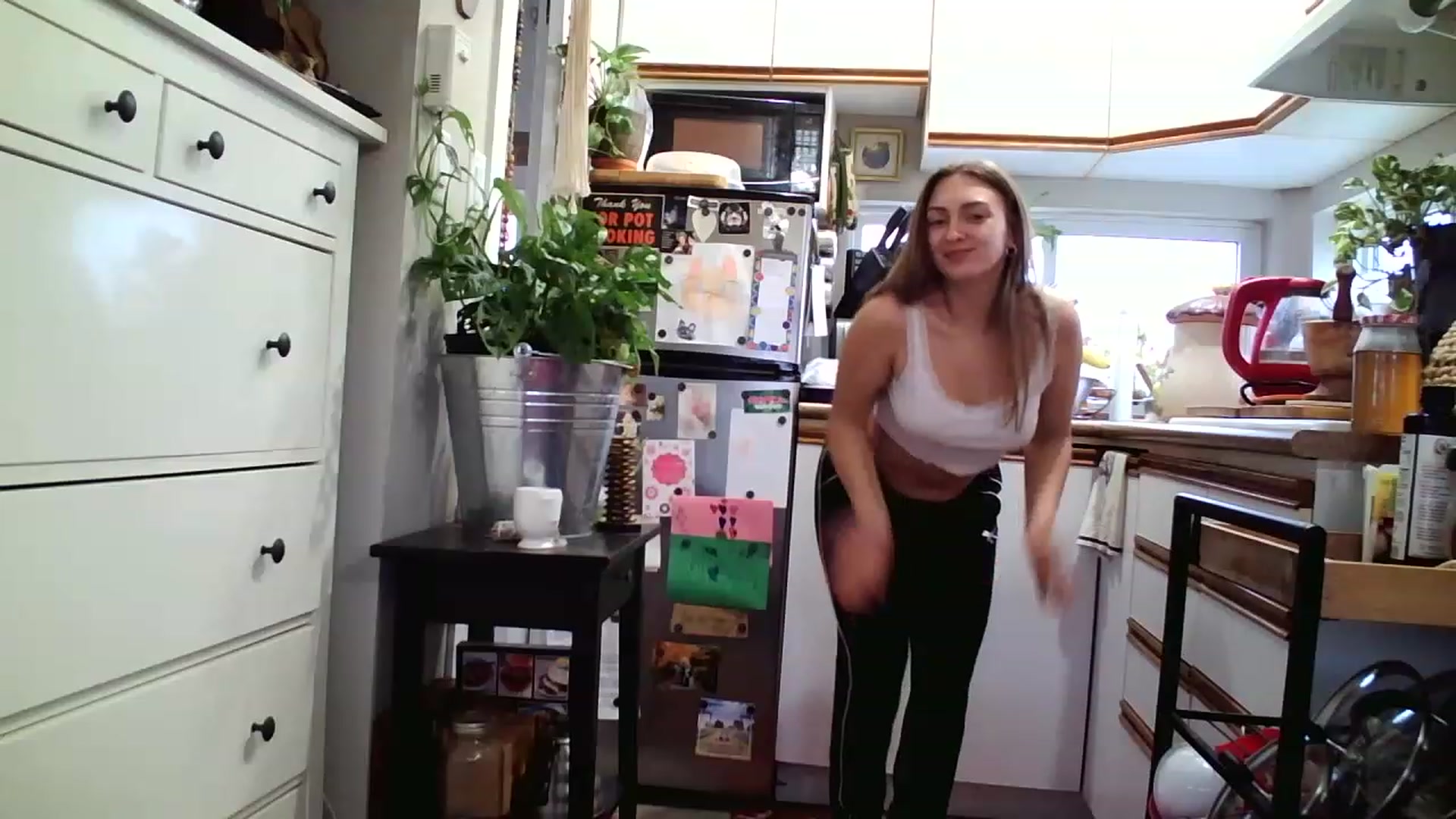 Gallery image thumbnail from Sexylexi211's myfreecams stream on, 01/01/2023, 20:53 image 10 of 20