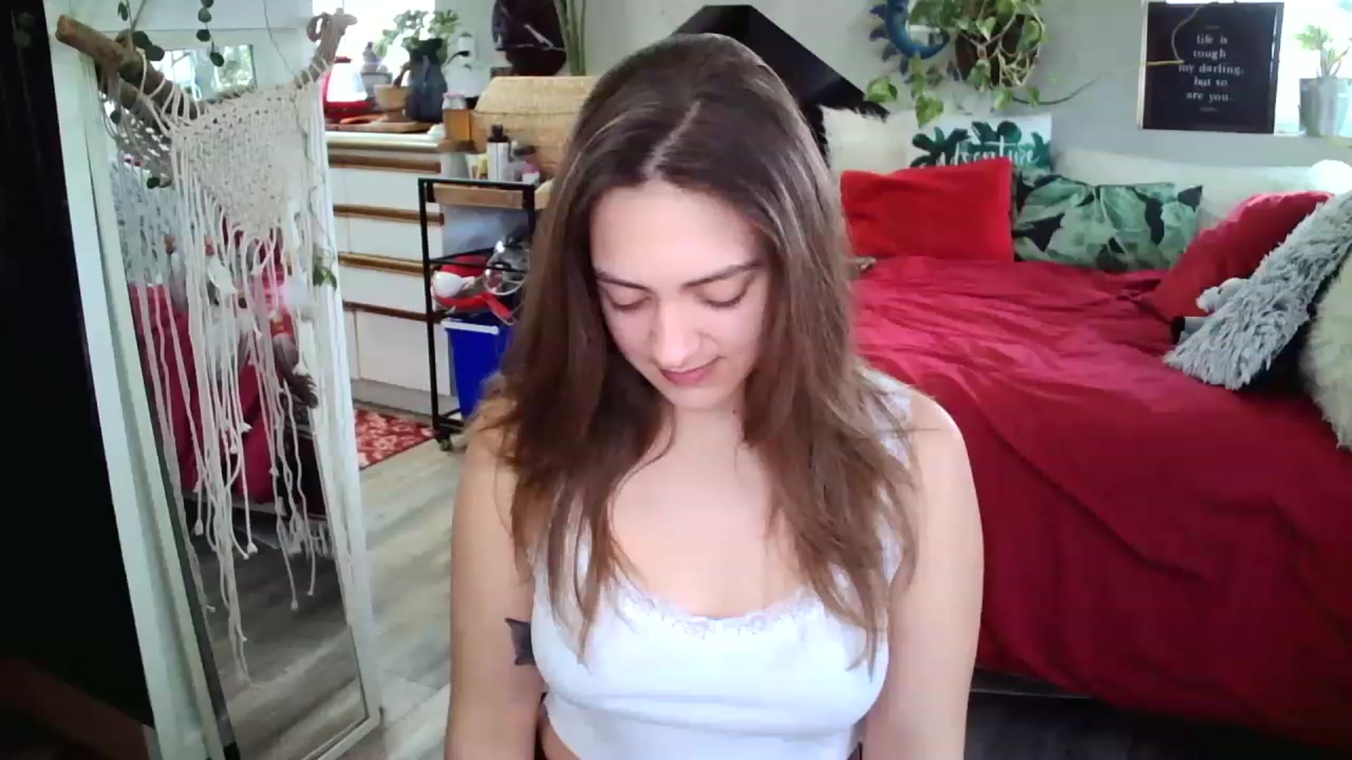 Gallery image thumbnail from Sexylexi211's myfreecams stream on, 01/01/2023, 20:53 image 1 of 20