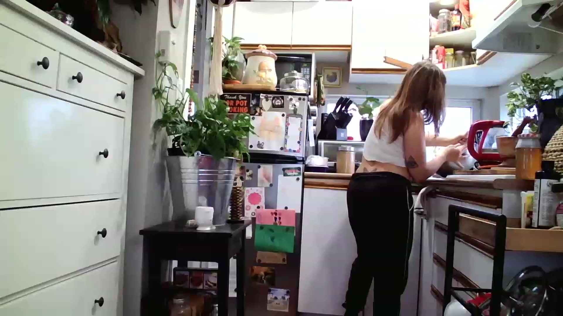 Gallery image thumbnail from Sexylexi211's myfreecams stream on, 01/01/2023, 20:53 image 13 of 20