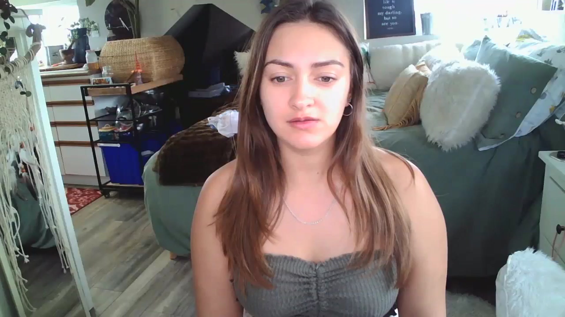 Gallery image thumbnail from Sexylexi211's myfreecams stream on, 03/16/2024, 15:05 image 1 of 20