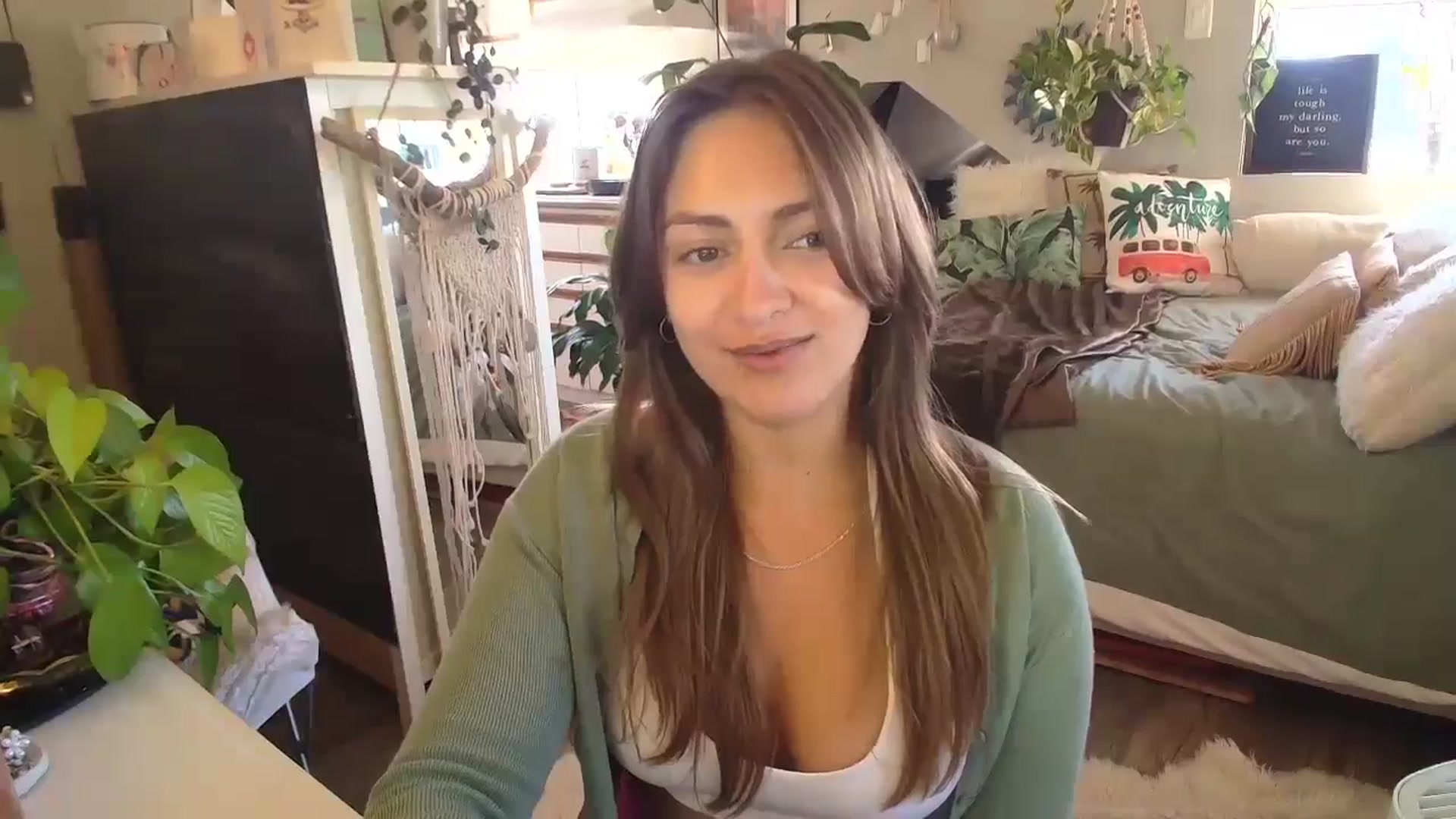 Gallery image thumbnail from Sexylexi211's myfreecams stream on, 09/02/2024, 18:40 image 15 of 20