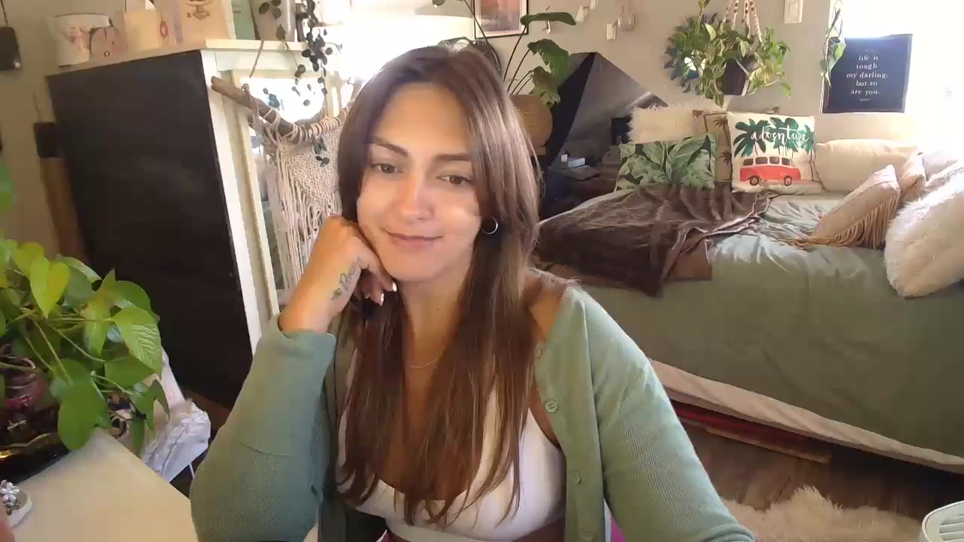 Gallery image thumbnail from Sexylexi211's myfreecams stream on, 09/02/2024, 18:40 image 18 of 20