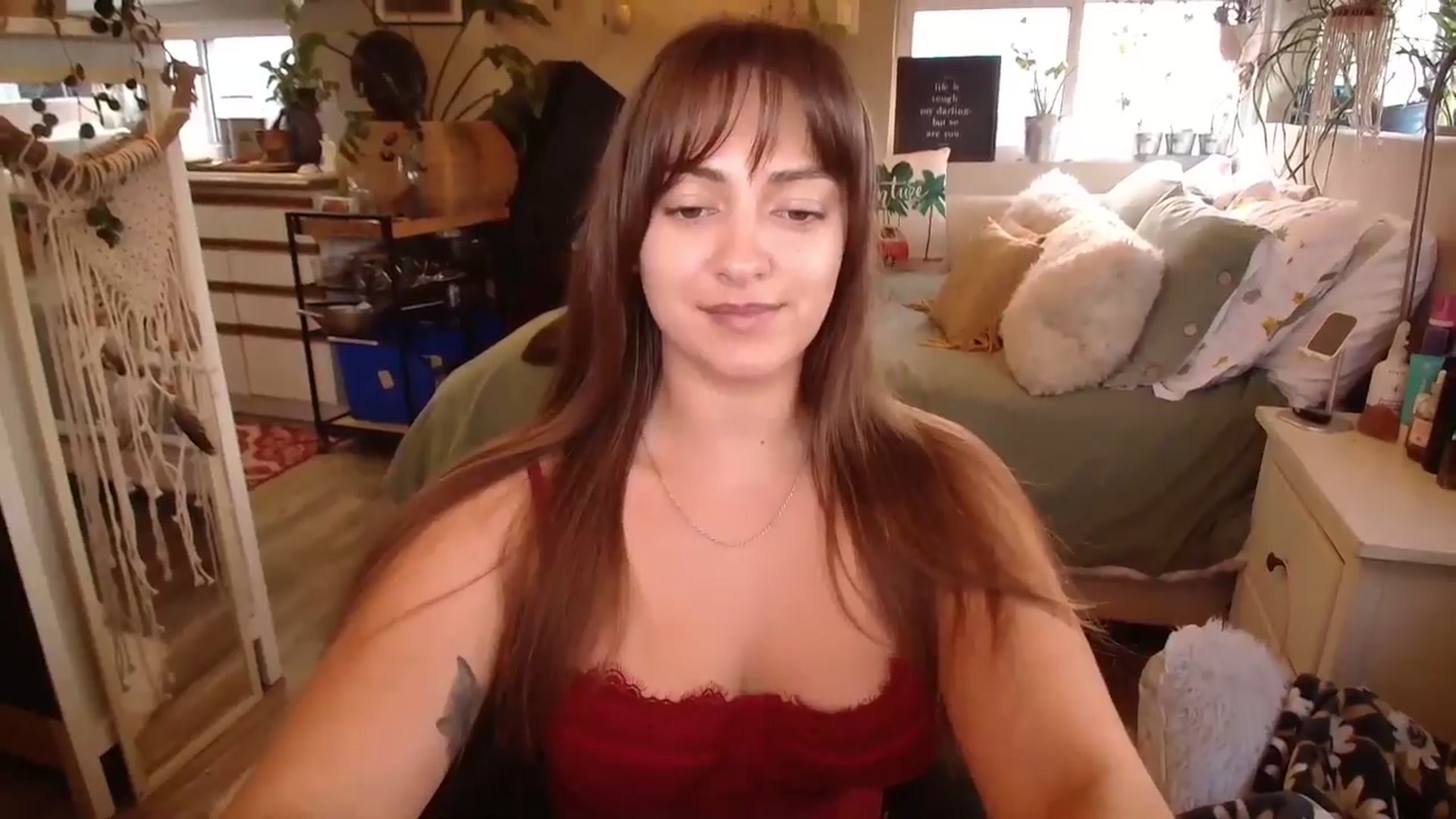 Gallery image thumbnail from Sexylexi211's myfreecams stream on, 12/31/2024, 20:47 image 7 of 20