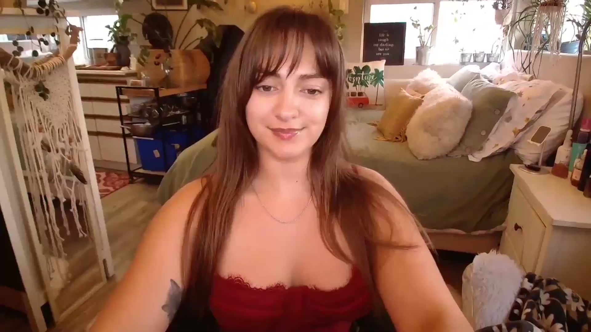 Gallery image thumbnail from Sexylexi211's myfreecams stream on, 12/31/2024, 20:47 image 10 of 20