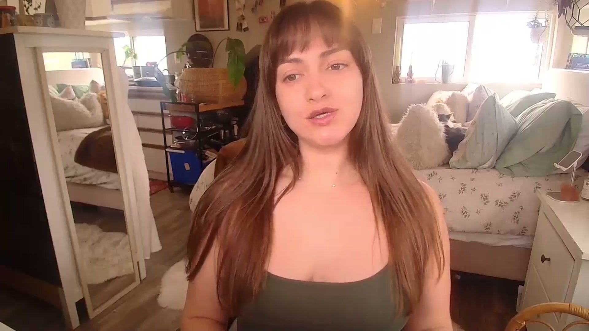 Gallery image thumbnail from Sexylexi211's myfreecams stream on, 04/05/2026, 17:07 image 17 of 20
