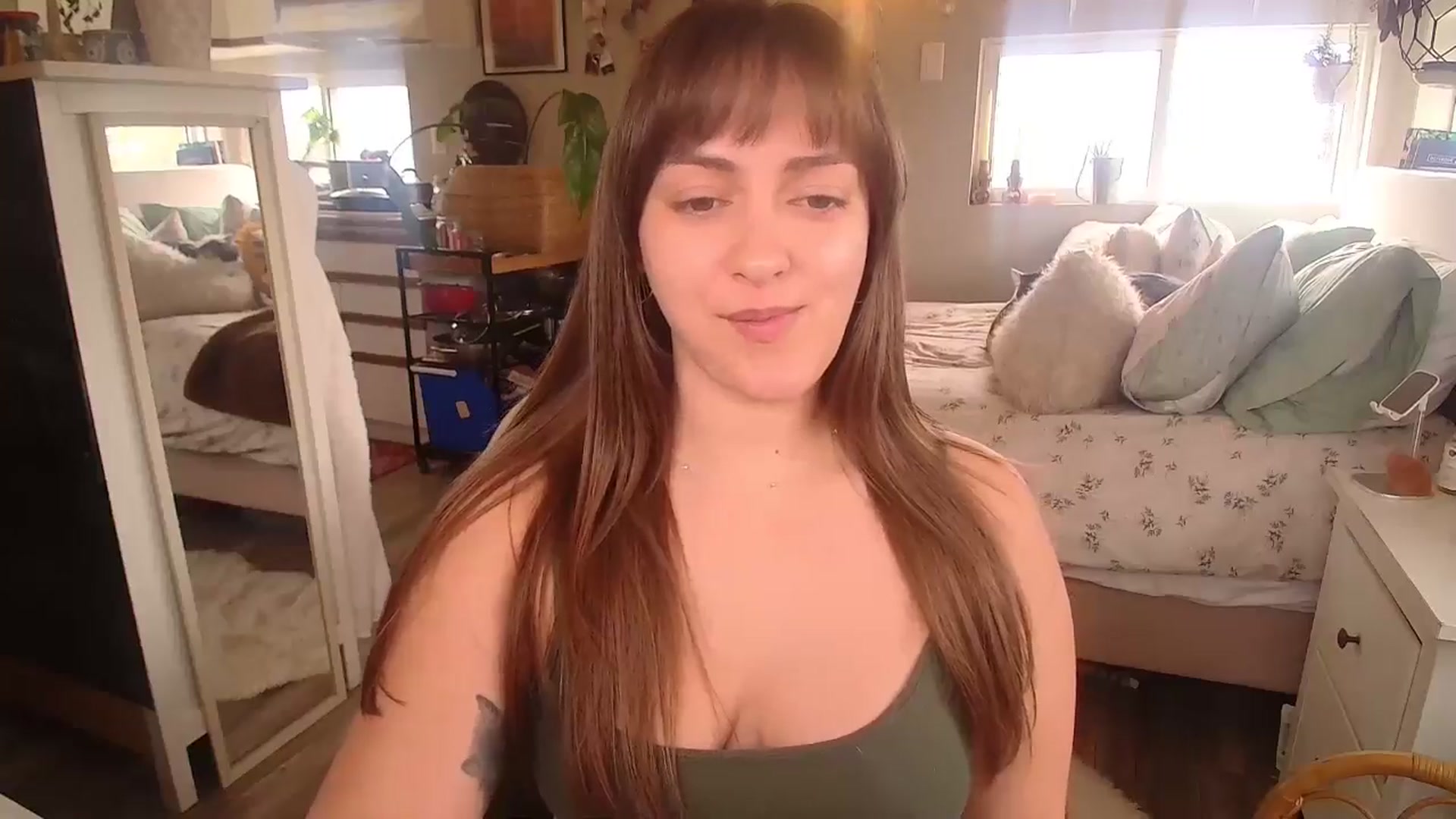 Gallery image thumbnail from Sexylexi211's myfreecams stream on, 04/05/2026, 17:07 image 5 of 20