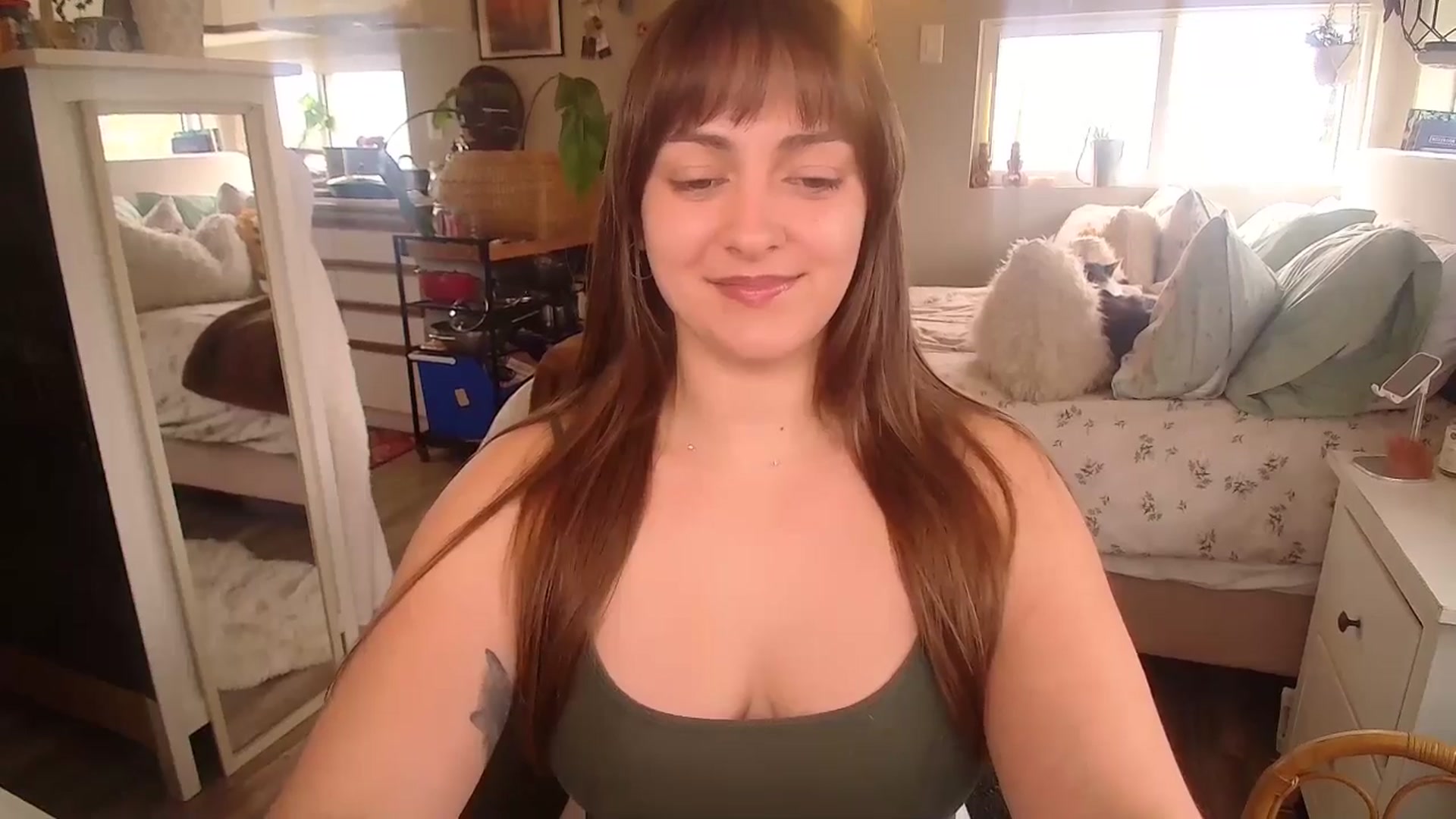 Gallery image thumbnail from Sexylexi211's myfreecams stream on, 04/05/2026, 17:07 image 16 of 20