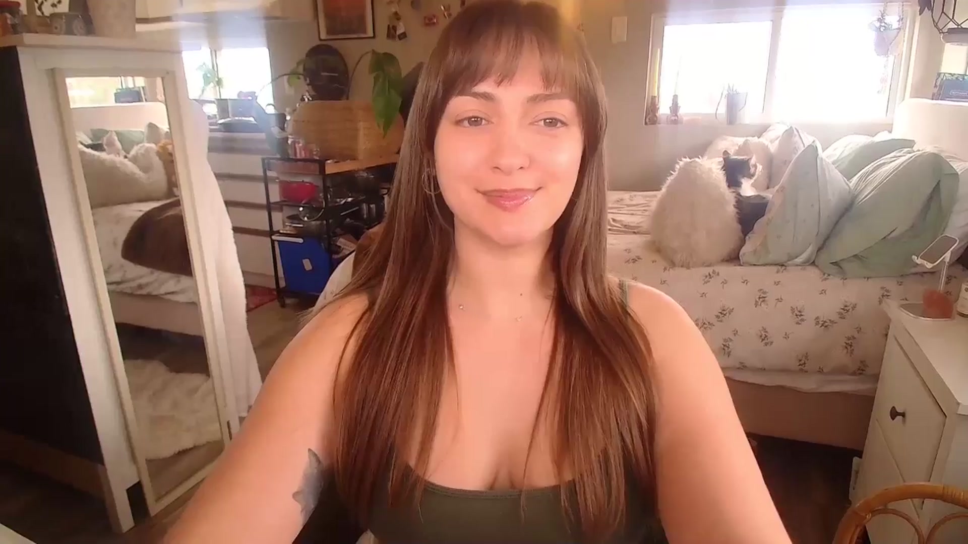 Gallery image thumbnail from Sexylexi211's myfreecams stream on, 04/05/2026, 17:07 image 12 of 20