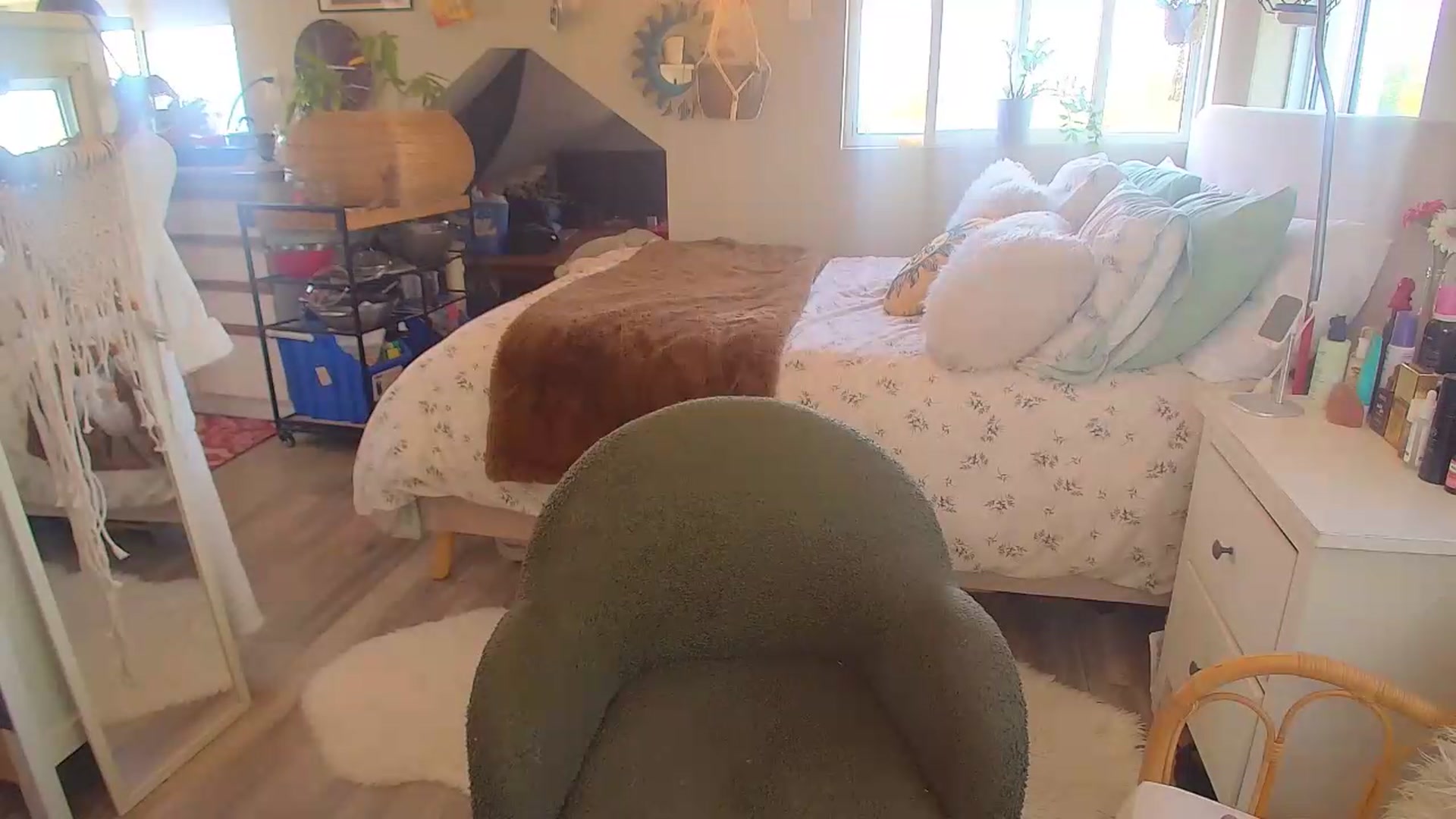 Gallery image thumbnail from Sexylexi211's myfreecams stream on, 05/18/2026, 16:30 image 9 of 20