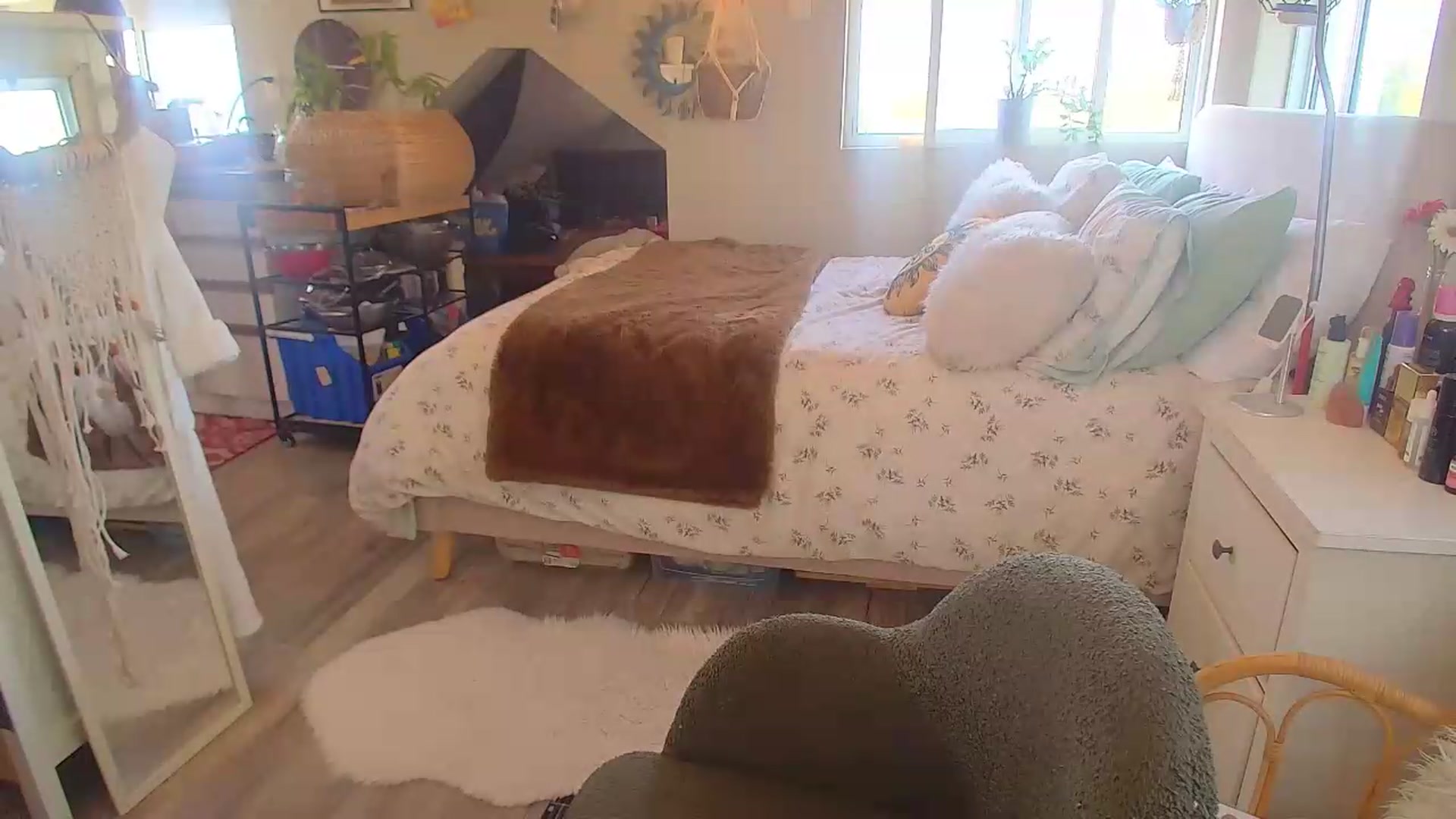 Gallery image thumbnail from Sexylexi211's myfreecams stream on, 05/18/2026, 16:30 image 4 of 20