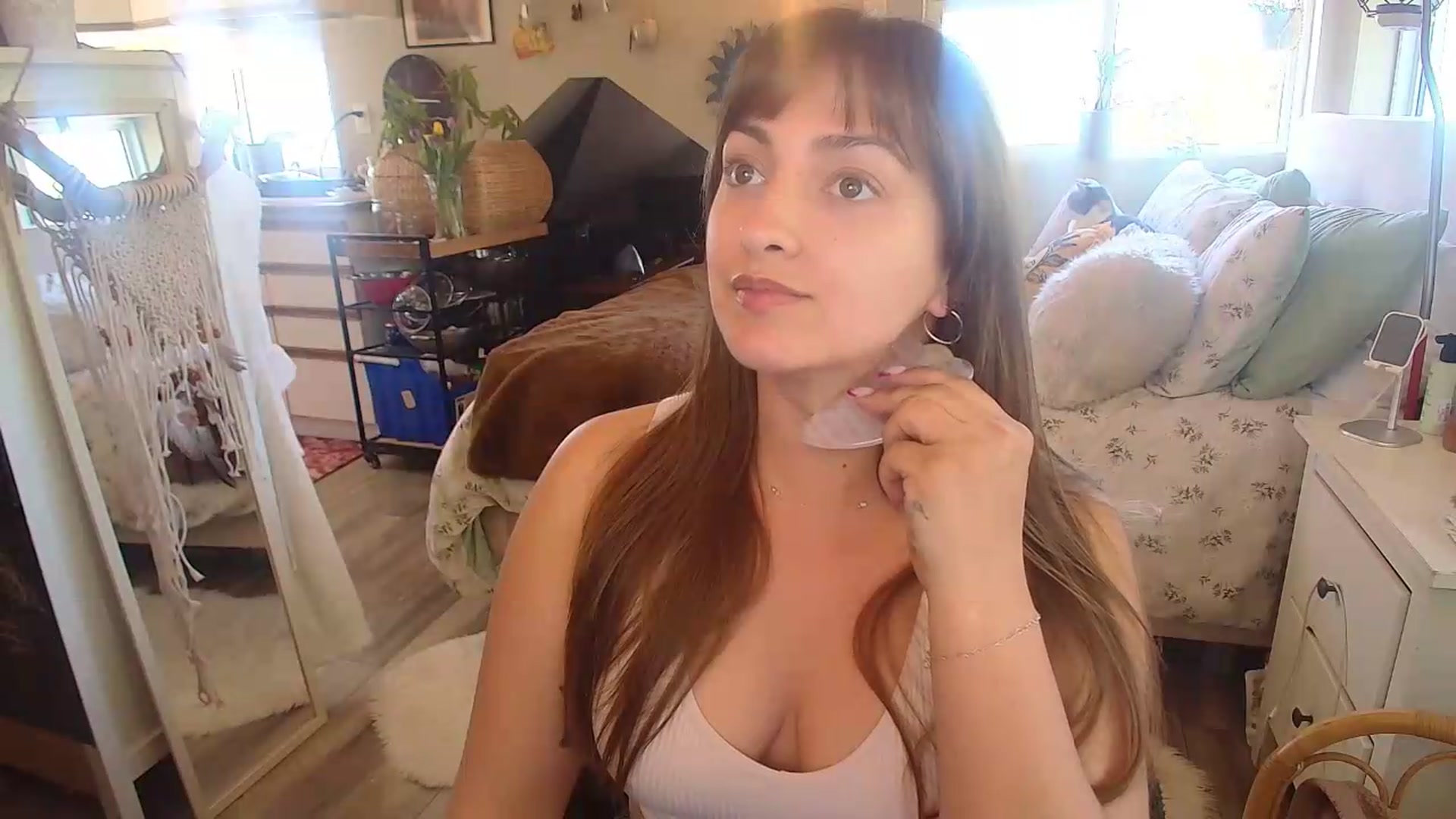 Gallery image thumbnail from Sexylexi211's myfreecams stream on, 05/21/2026, 16:54 image 19 of 20