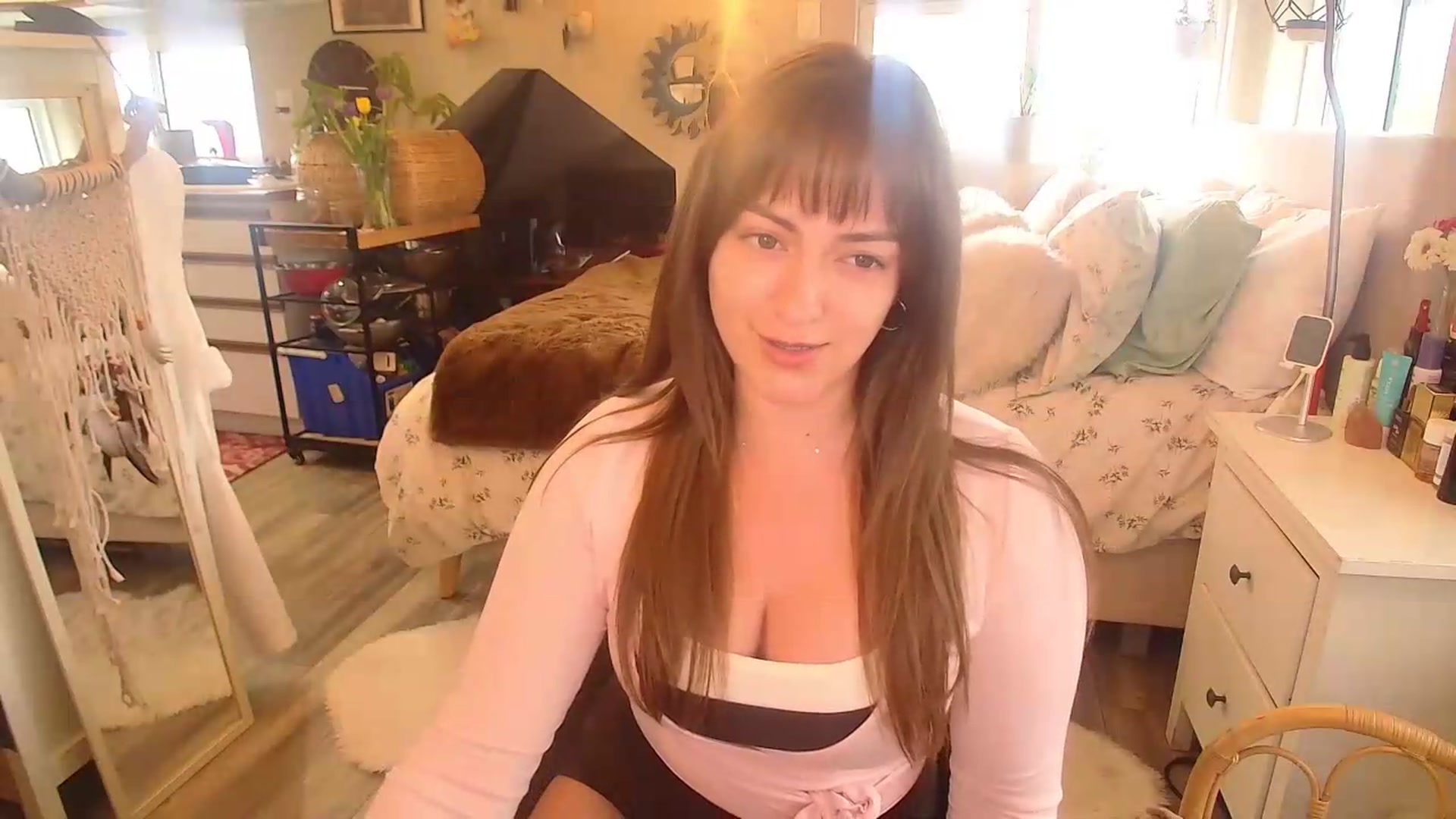 Gallery image thumbnail from Sexylexi211's myfreecams stream on, 05/23/2026, 16:10 image 10 of 20