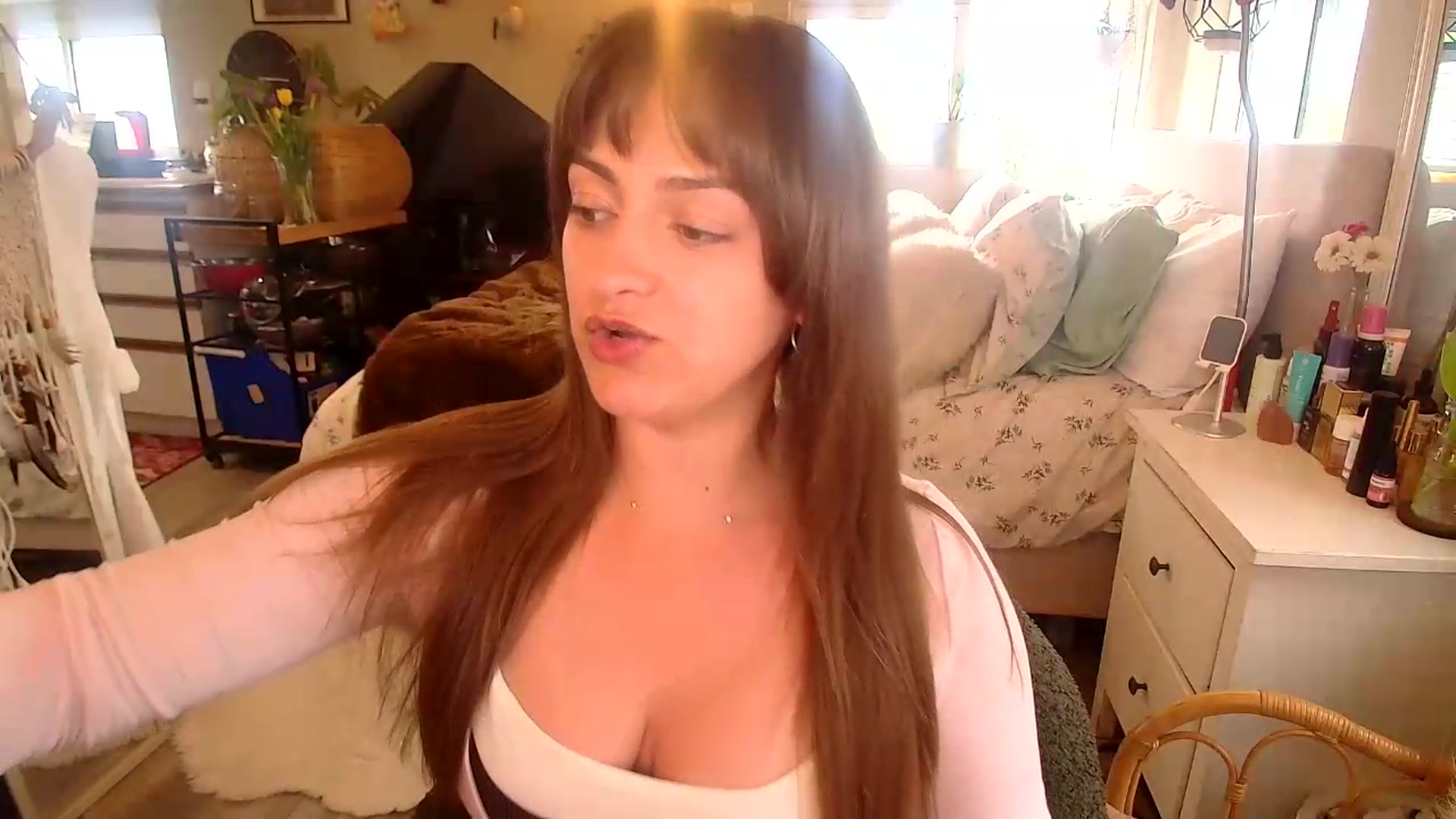 Gallery image thumbnail from Sexylexi211's myfreecams stream on, 05/23/2026, 18:00 image 19 of 20