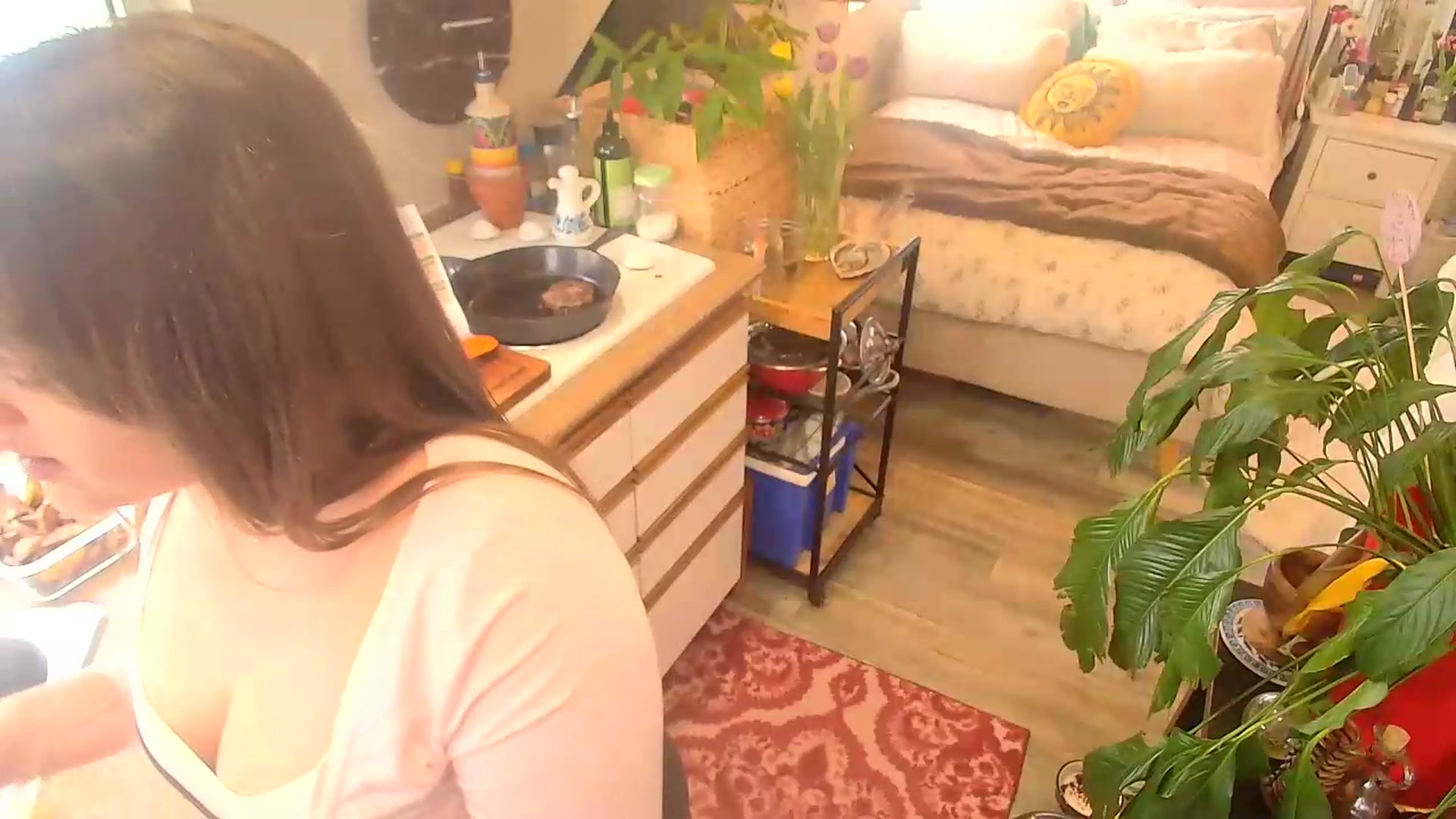 Gallery image thumbnail from Sexylexi211's myfreecams stream on, 05/23/2026, 18:00 image 17 of 20
