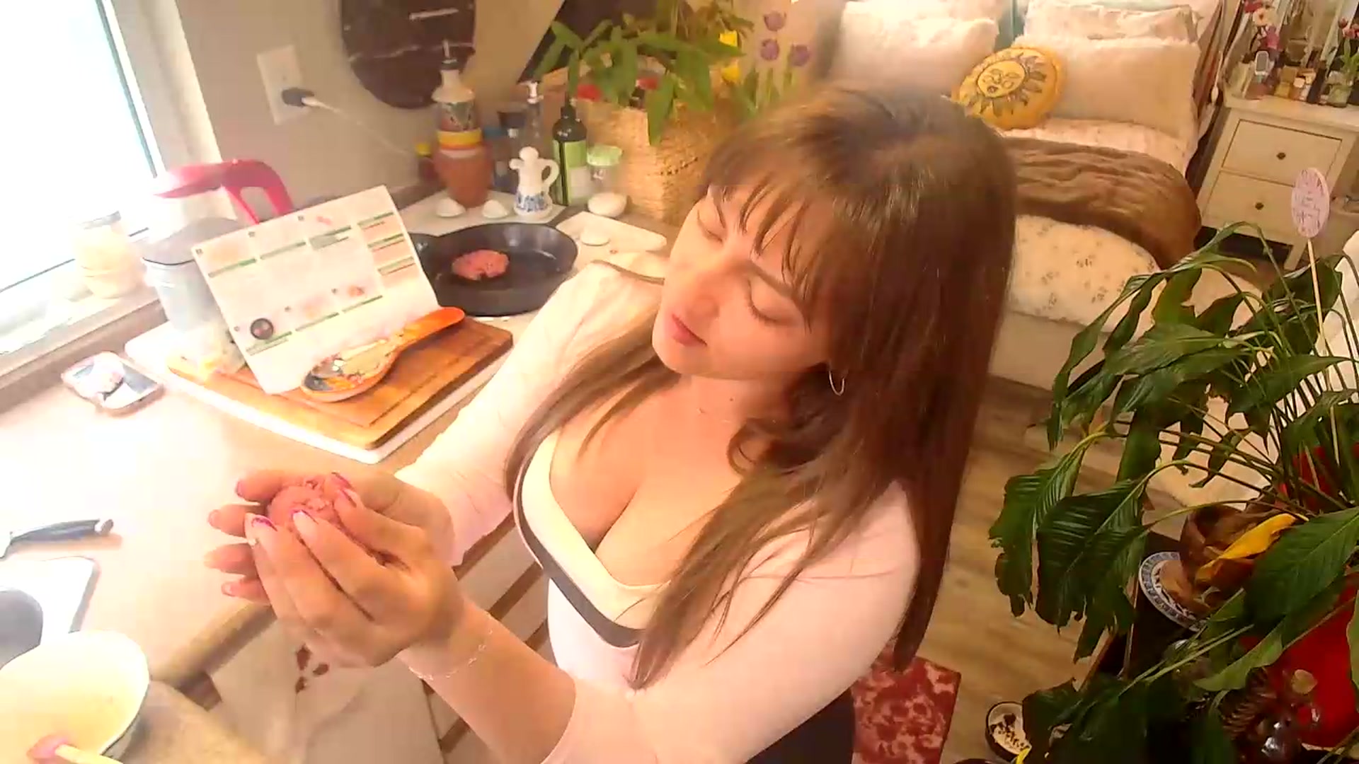 Gallery image thumbnail from Sexylexi211's myfreecams stream on, 05/23/2026, 18:00 image 3 of 20