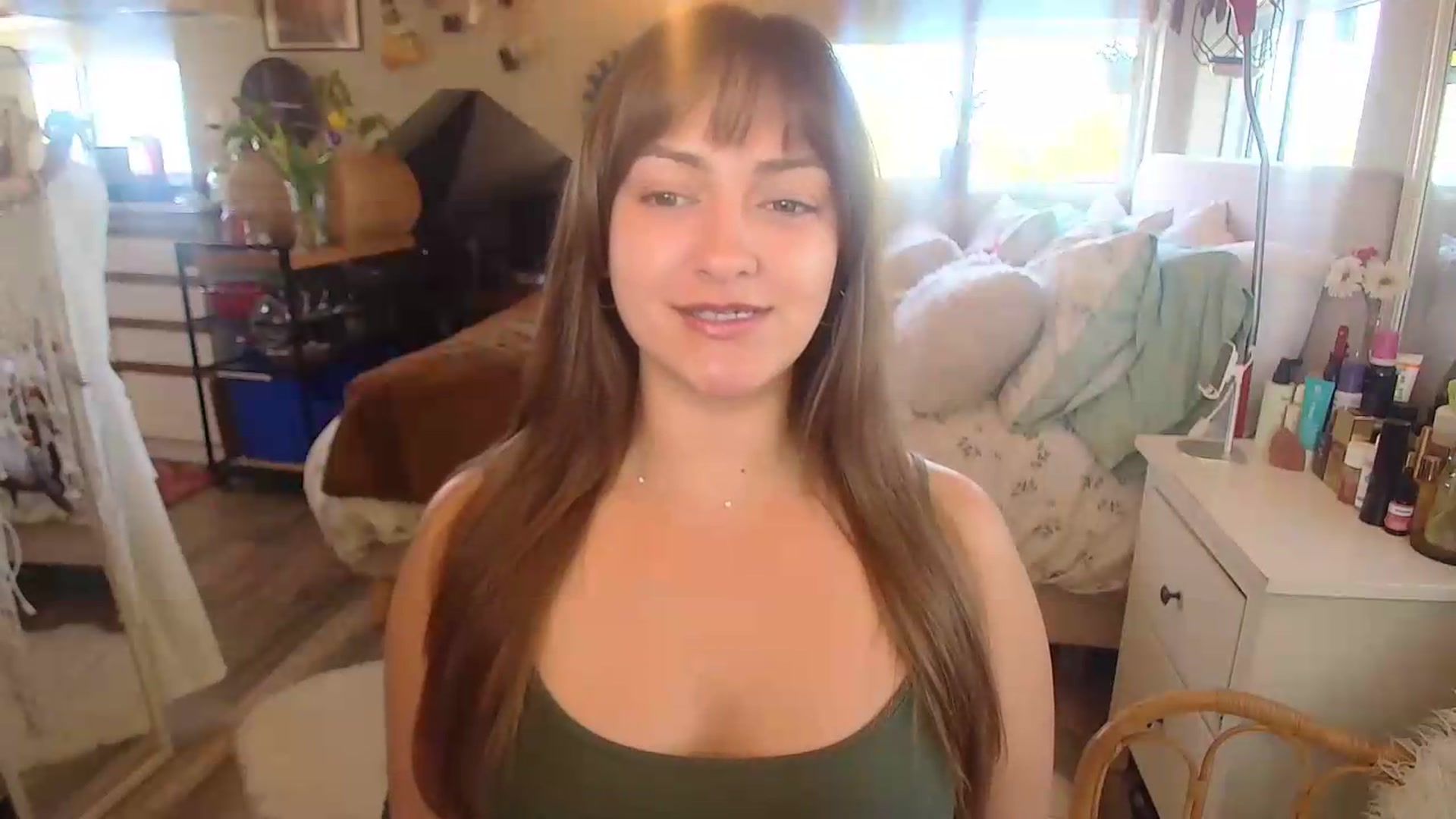 Gallery image thumbnail from Sexylexi211's myfreecams stream on, 05/26/2026, 14:35 image 9 of 20