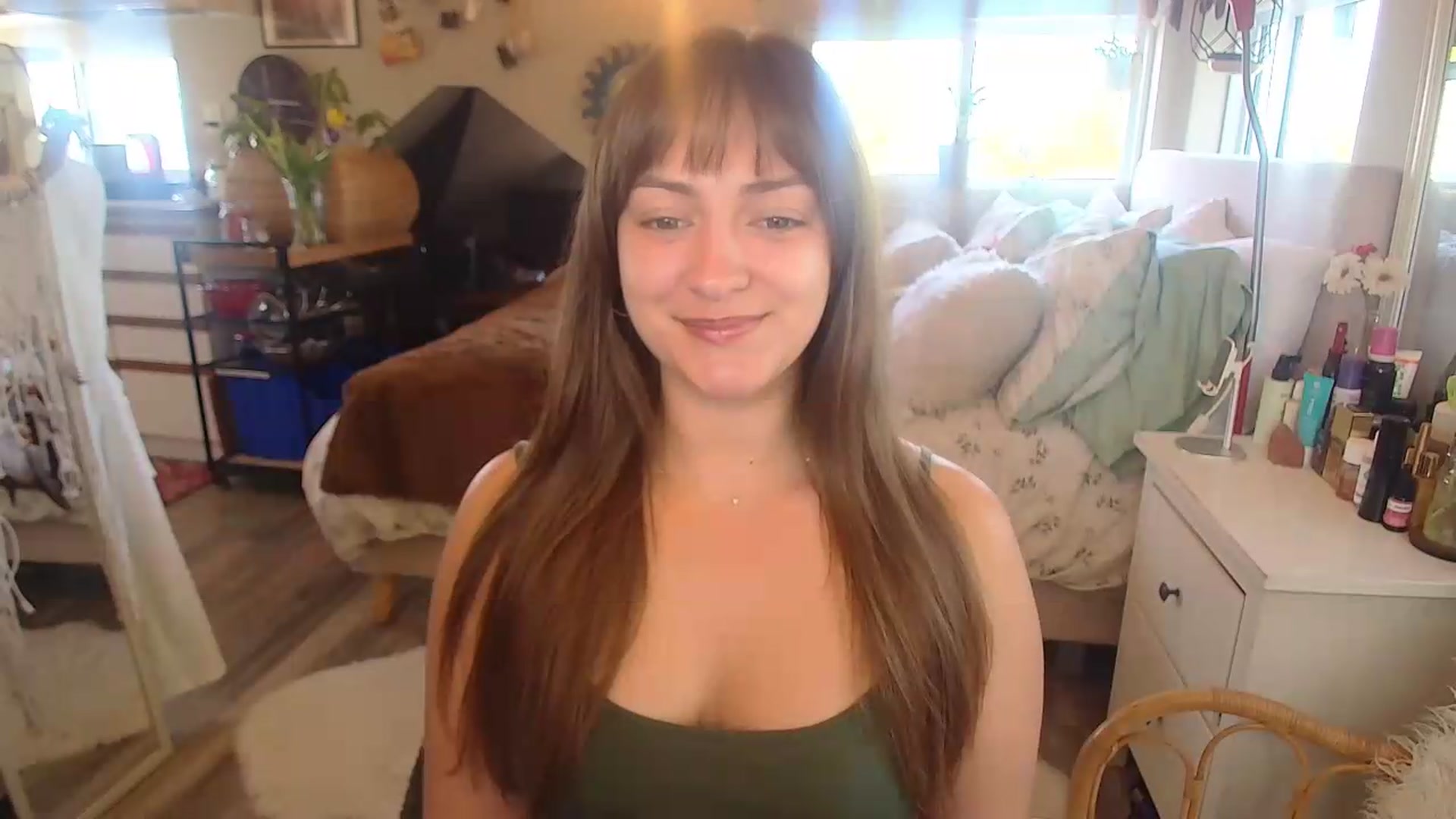 Gallery image thumbnail from Sexylexi211's myfreecams stream on, 05/26/2026, 14:35 image 19 of 20