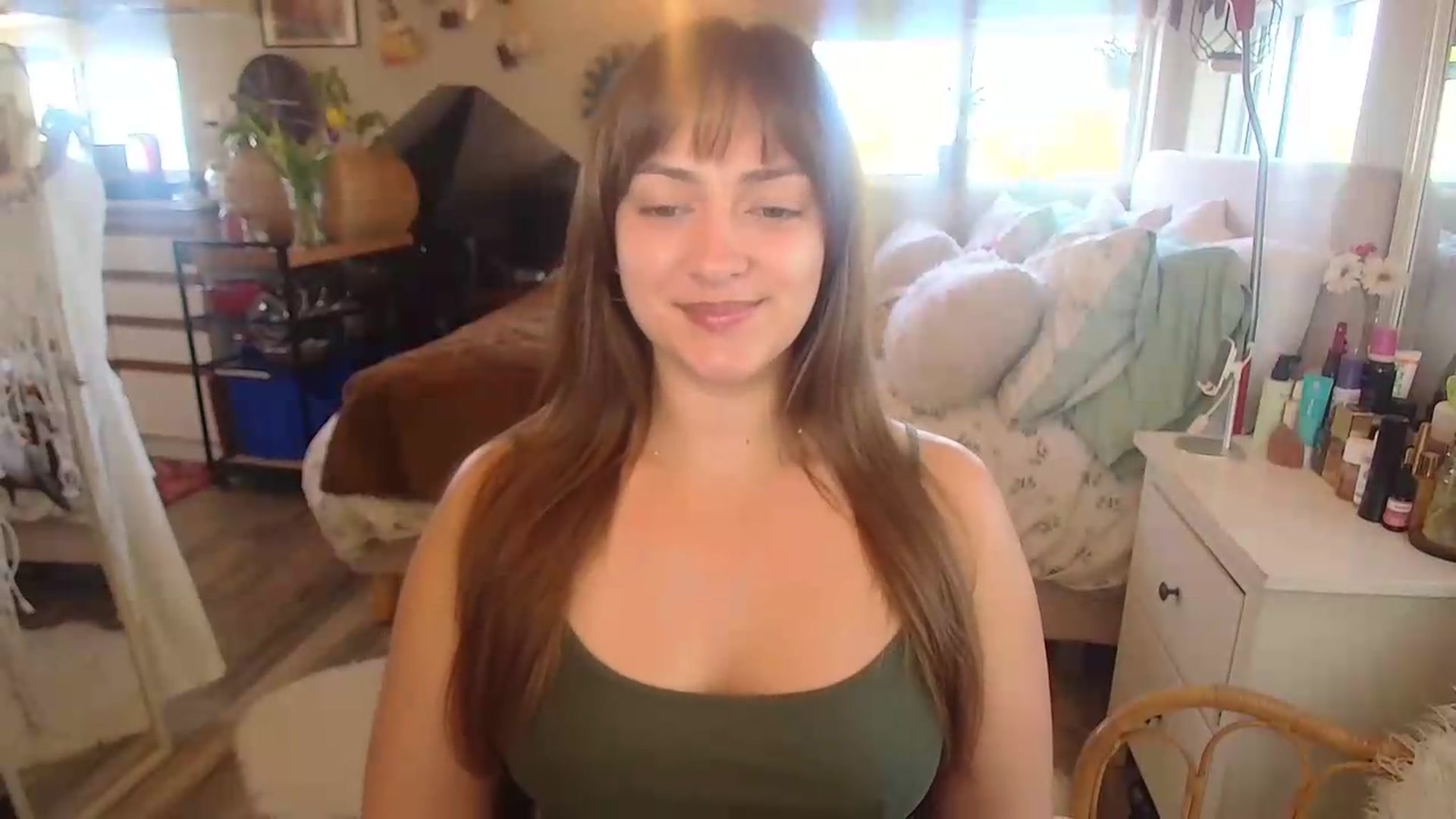 Gallery image thumbnail from Sexylexi211's myfreecams stream on, 05/26/2026, 14:35 image 10 of 20