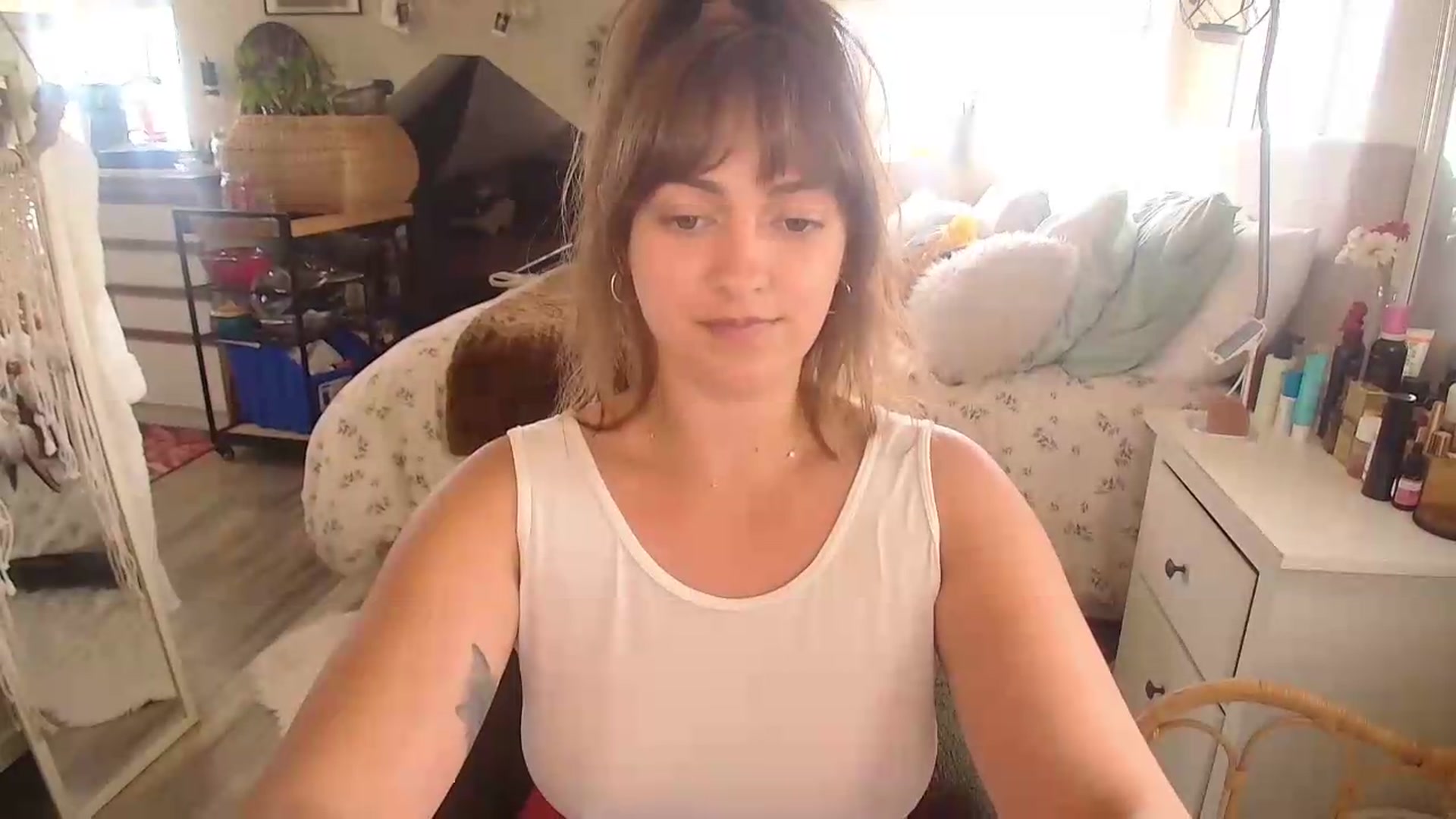 Gallery image thumbnail from Sexylexi211's myfreecams stream on, 06/06/2026, 18:57 image 13 of 20