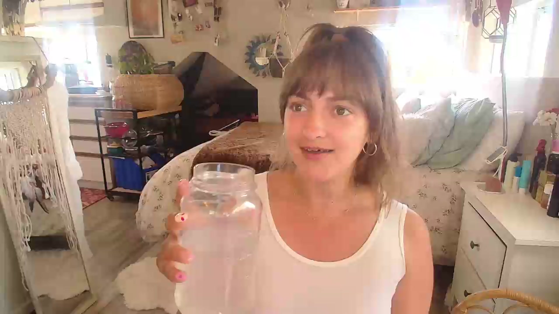 Gallery image thumbnail from Sexylexi211's myfreecams stream on, 06/06/2026, 18:57 image 1 of 20