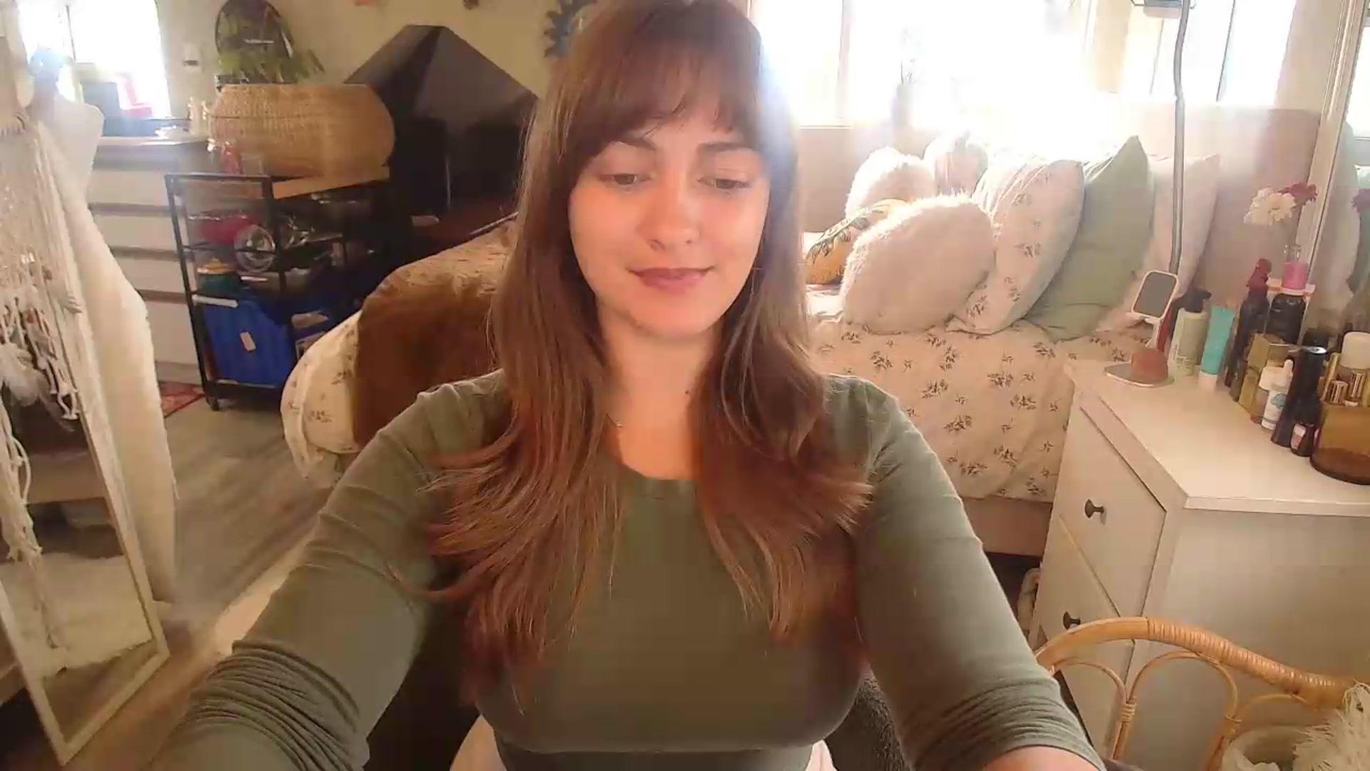 Gallery image thumbnail from Sexylexi211's myfreecams stream on, 06/10/2026, 16:55 image 7 of 20
