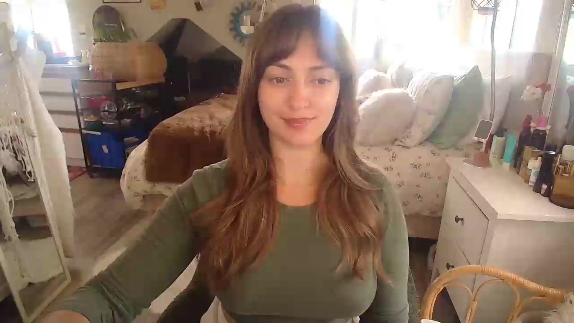 Gallery image thumbnail from Sexylexi211's myfreecams stream on, 06/10/2026, 18:18 image 1 of 20