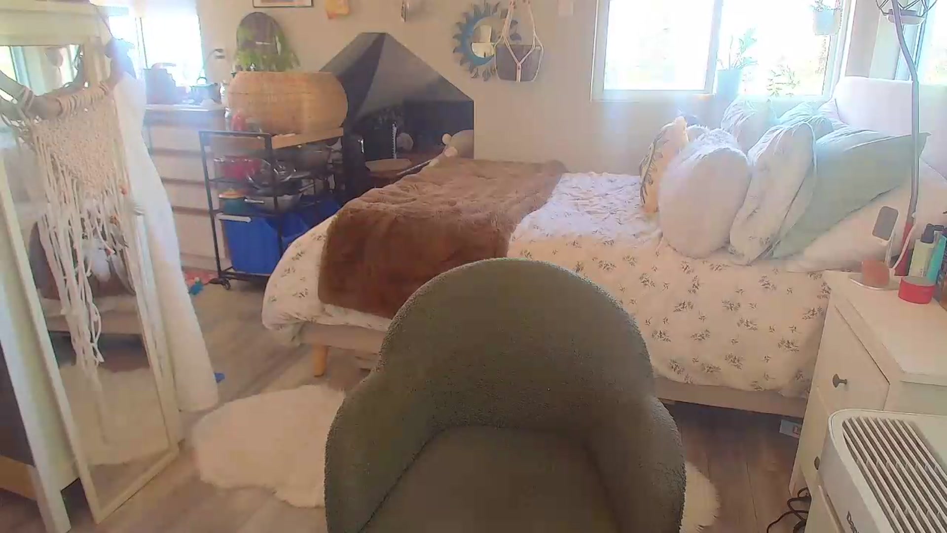 Gallery image thumbnail from Sexylexi211's myfreecams stream on, 06/16/2026, 16:24 image 4 of 20