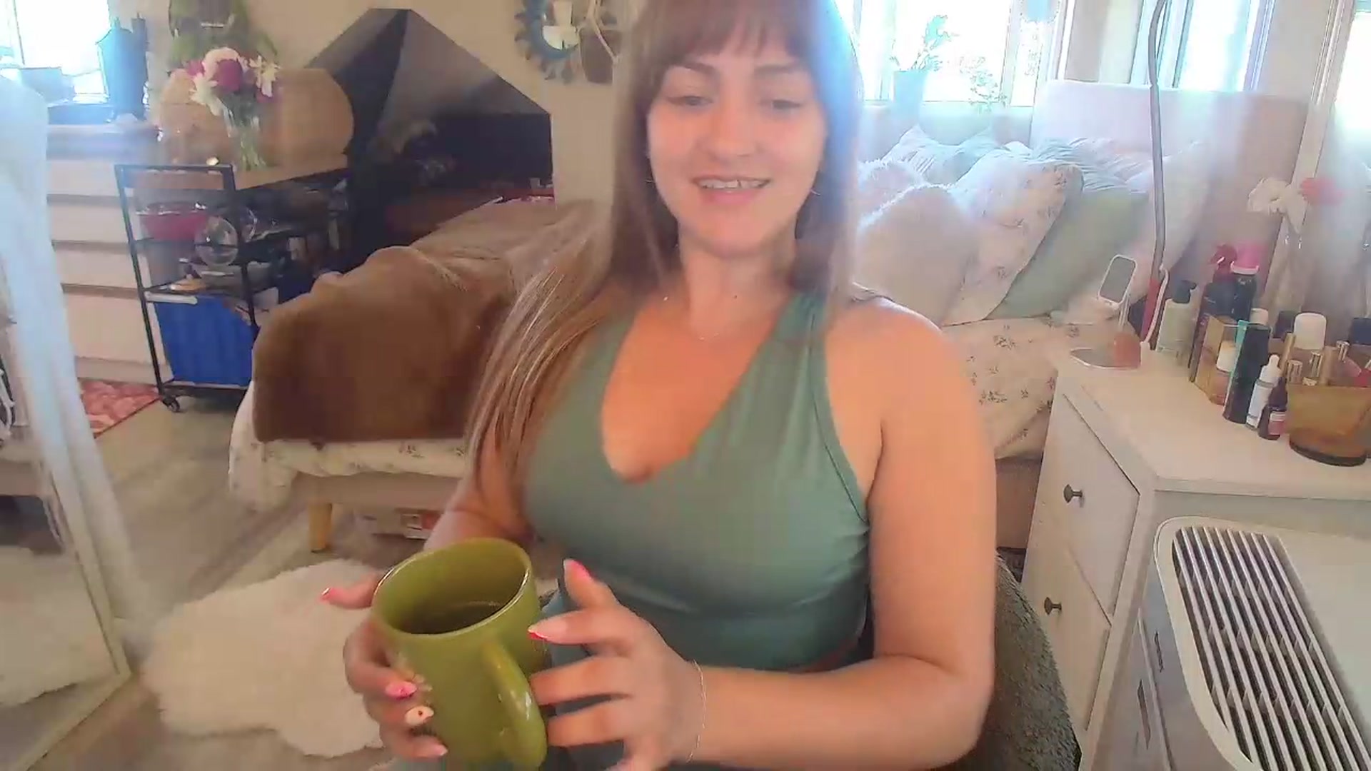 Gallery image thumbnail from Sexylexi211's myfreecams stream on, 06/23/2026, 17:12 image 11 of 20