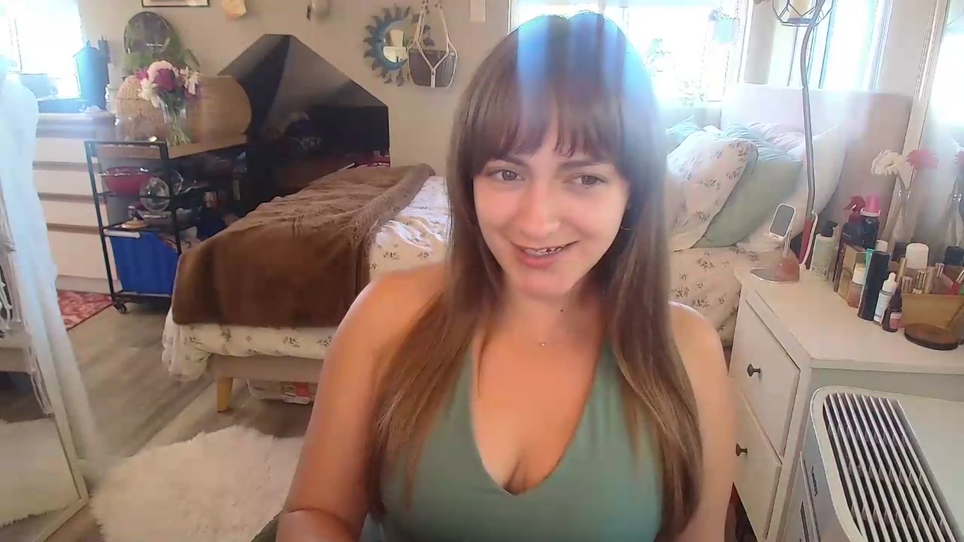 Gallery image thumbnail from Sexylexi211's myfreecams stream on, 06/23/2026, 17:12 image 4 of 20