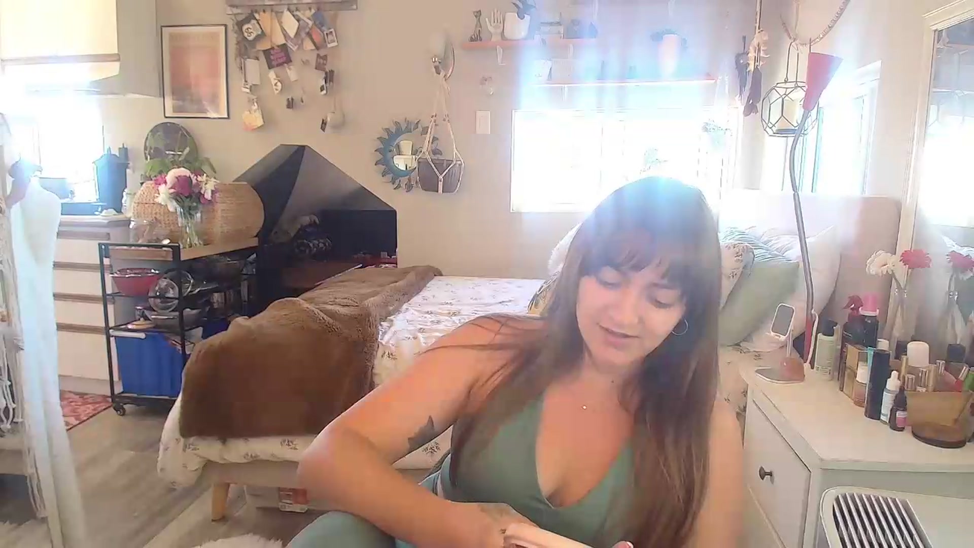 Gallery image thumbnail from Sexylexi211's myfreecams stream on, 06/23/2026, 17:12 image 13 of 20