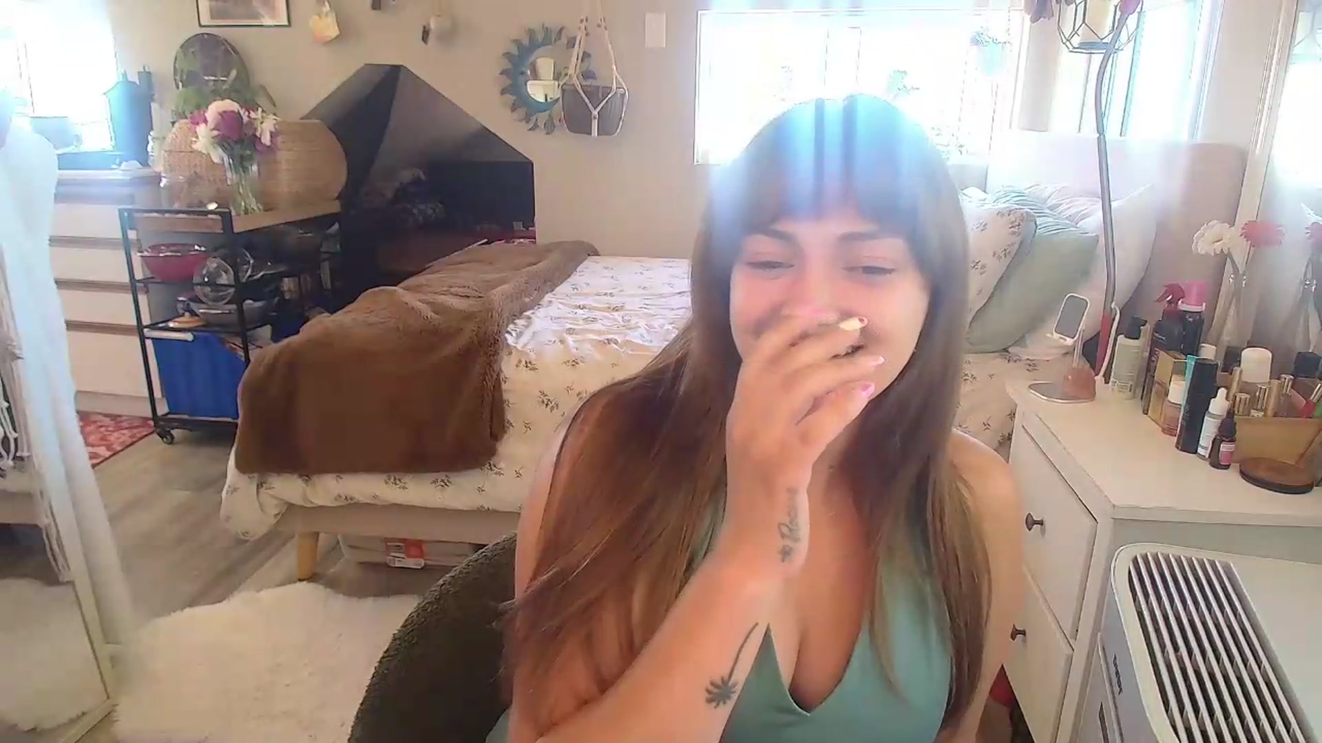 Gallery image thumbnail from Sexylexi211's myfreecams stream on, 06/23/2026, 17:12 image 16 of 20