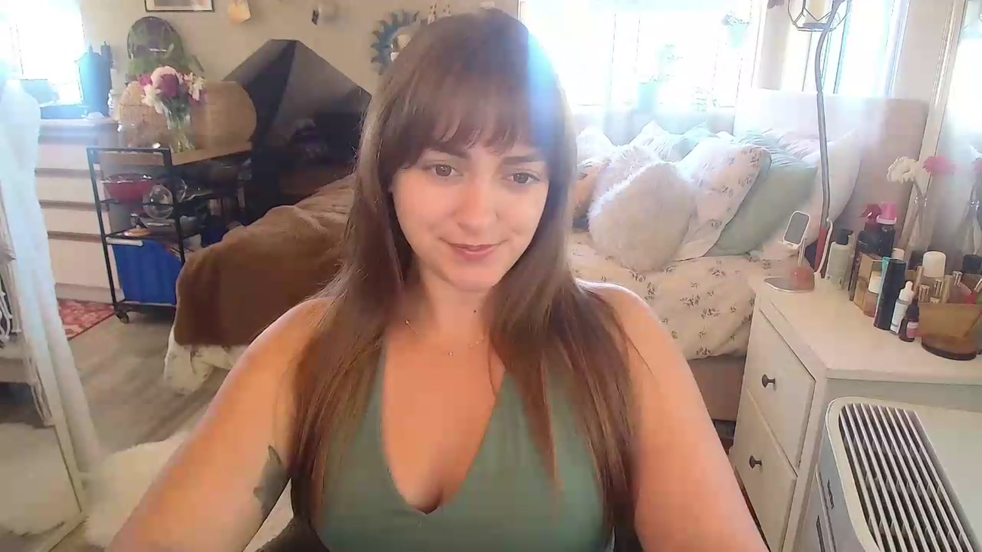 Gallery image thumbnail from Sexylexi211's myfreecams stream on, 06/23/2026, 17:12 image 18 of 20