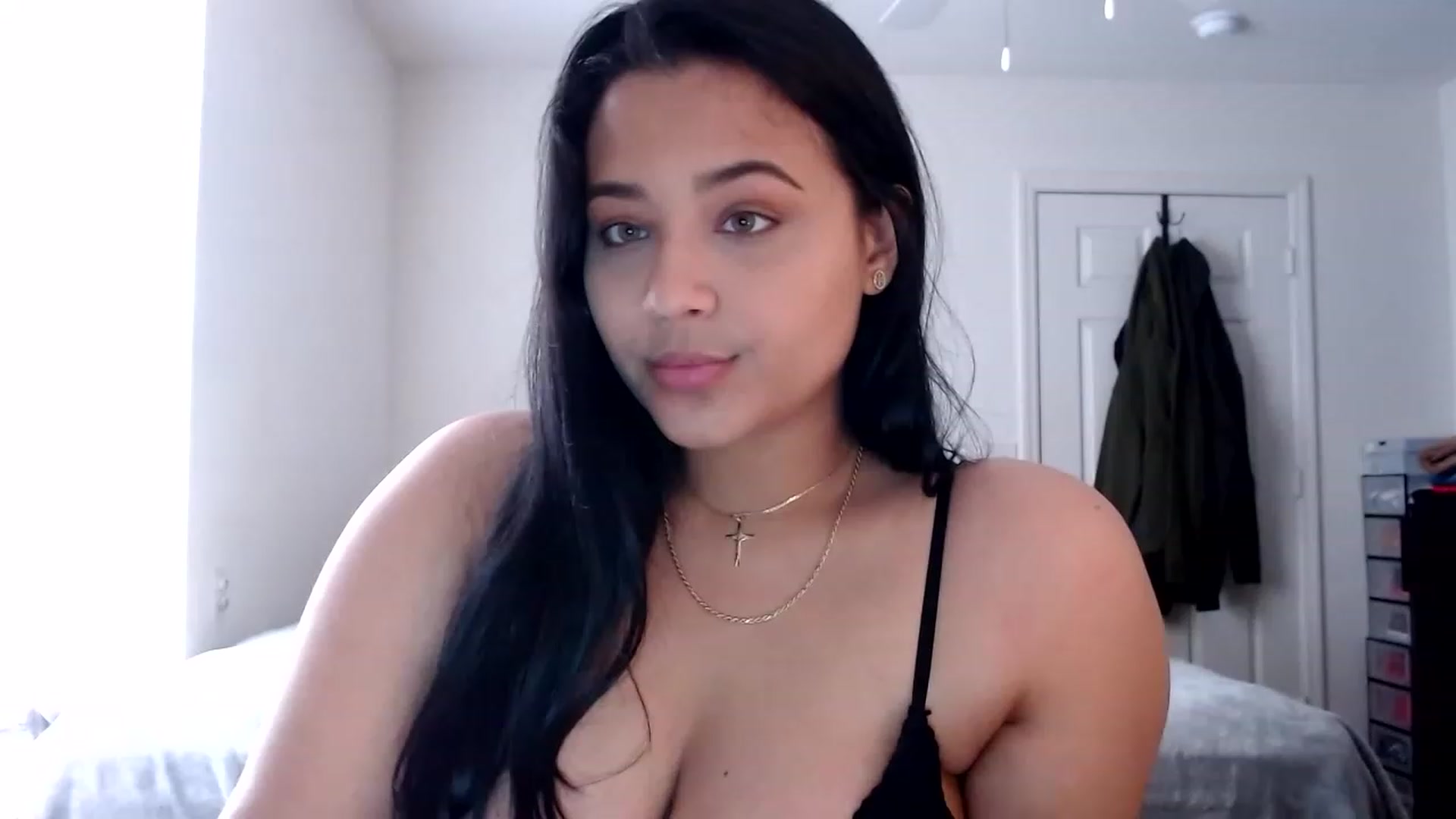Gallery image thumbnail from Sexylexii_5's myfreecams stream on, 03/27/2023, 15:12 image 3 of 20