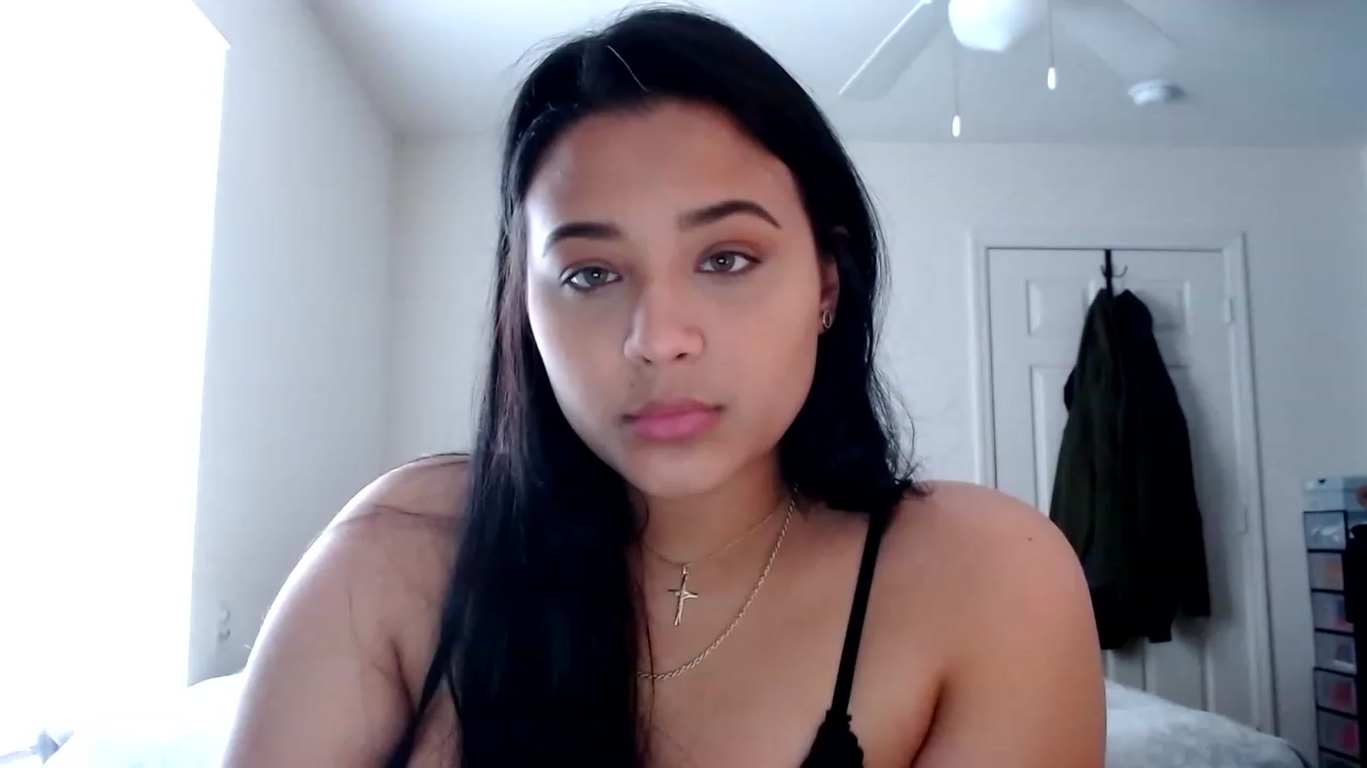 Gallery image thumbnail from Sexylexii_5's myfreecams stream on, 03/27/2023, 15:12 image 13 of 20